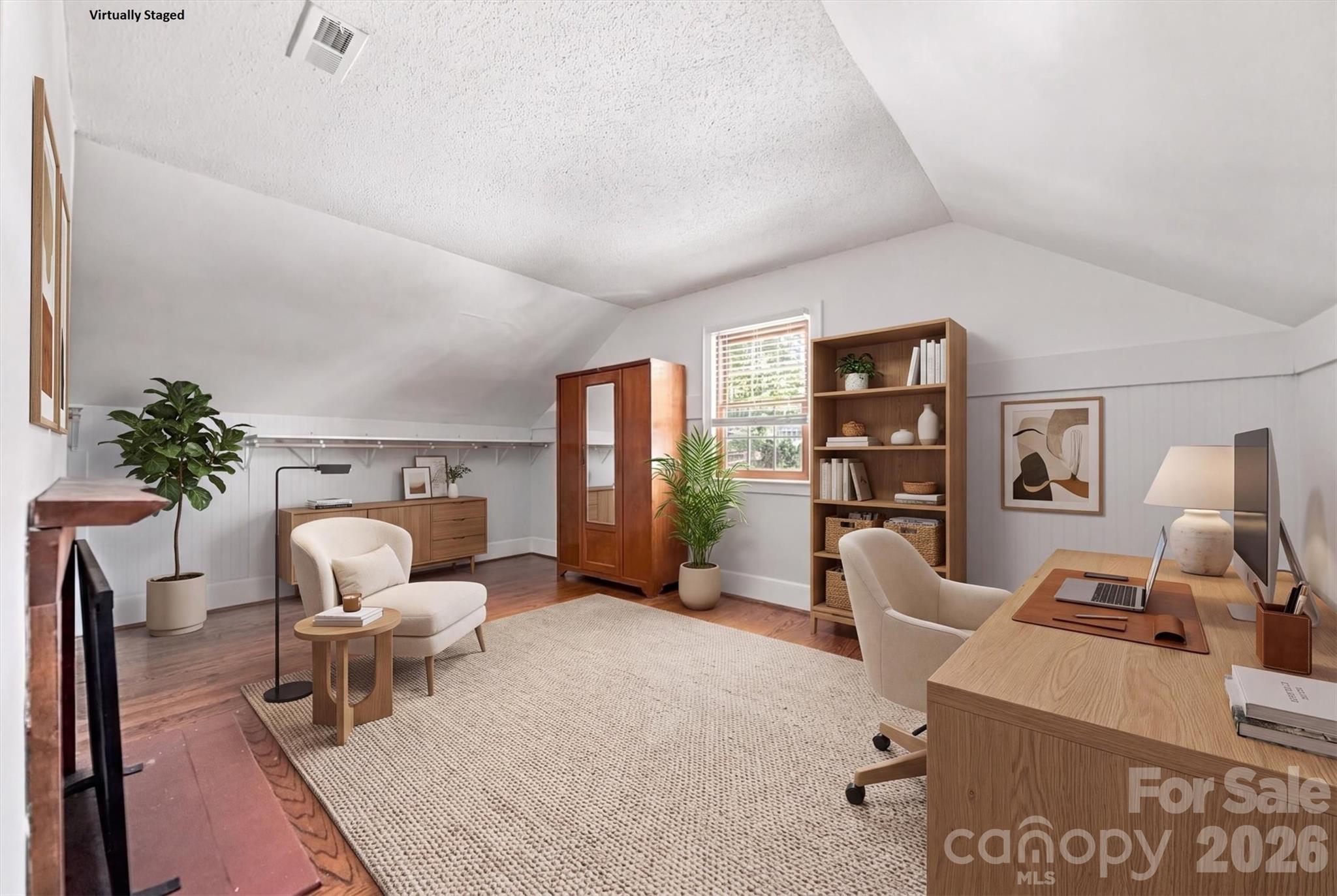 Single Family Residence at 1602 Fairway Drive, Newton, photo 26 of 46