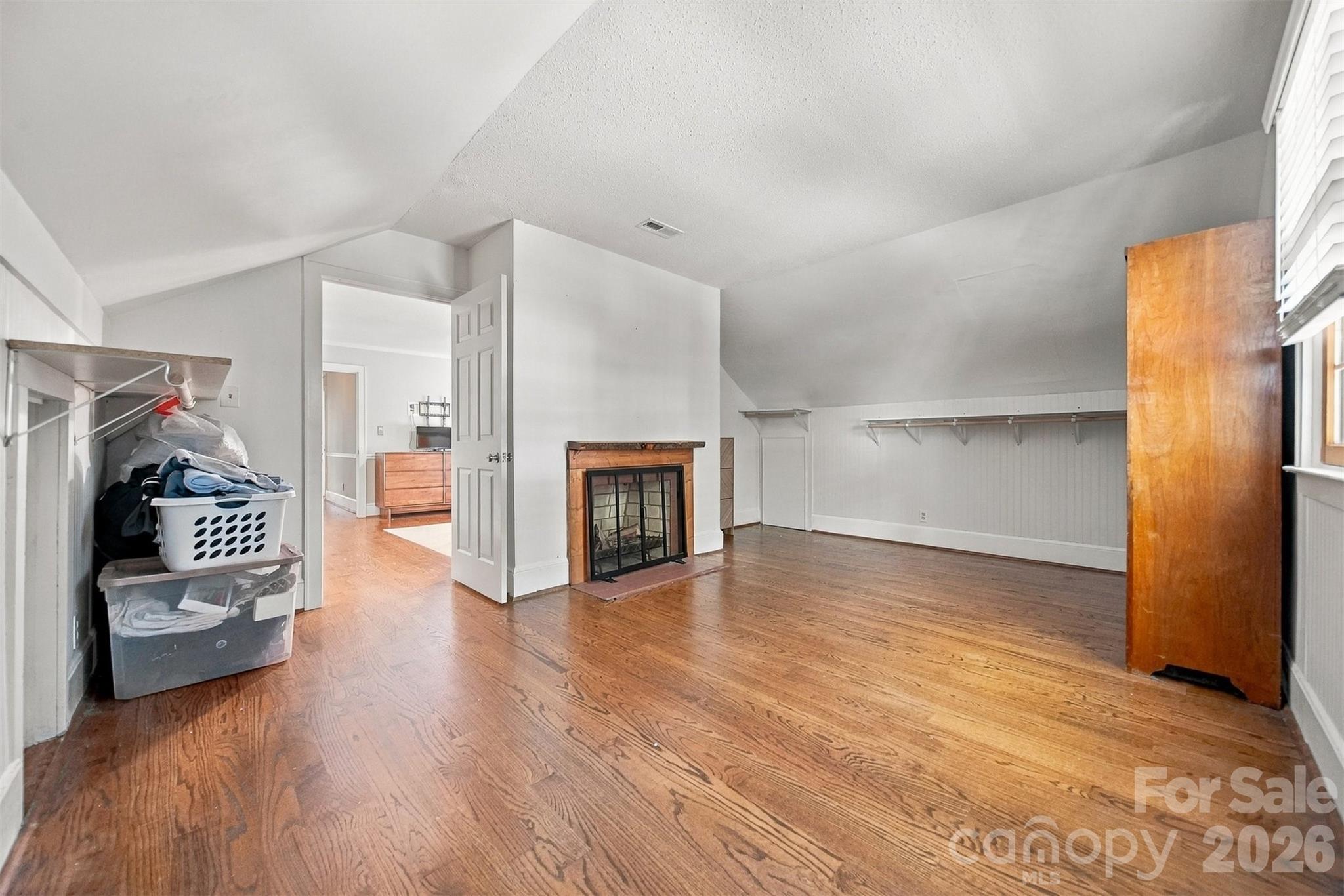 Single Family Residence at 1602 Fairway Drive, Newton, photo 28 of 46