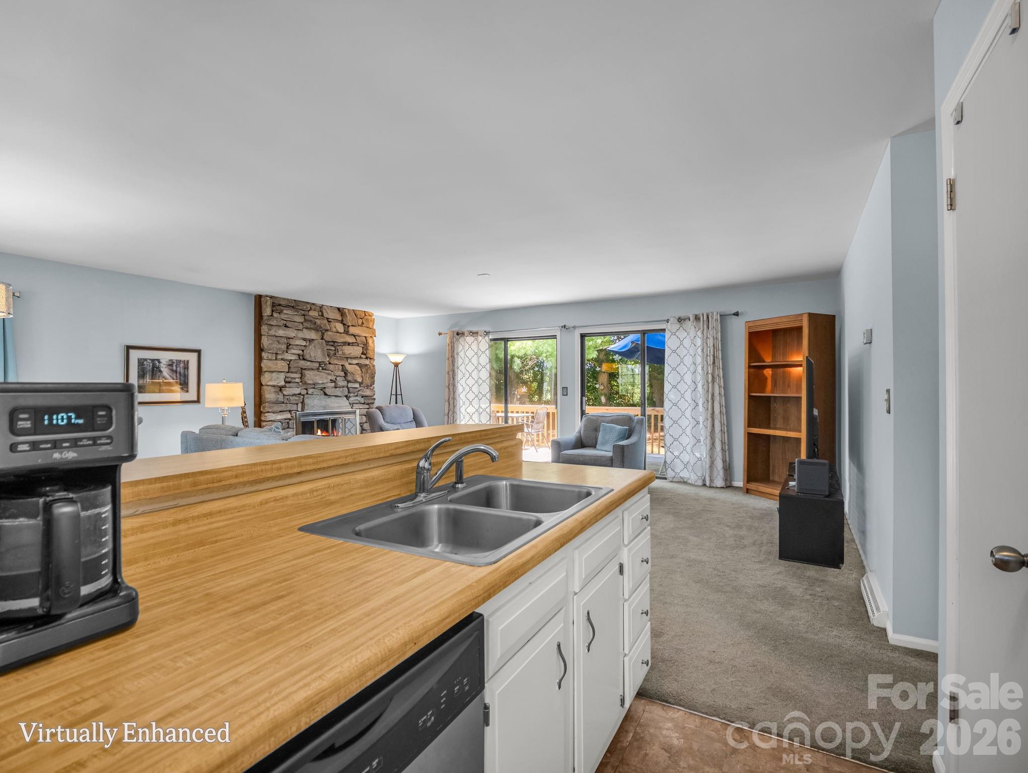 Single Family Residence at 3 Apple Blossom Lane, Hendersonville, photo 22 of 31