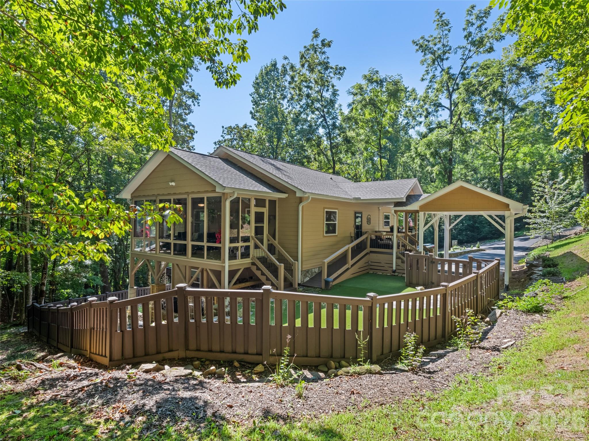 Single Family Residence at 100 Loafer Lane, Waynesville, photo 4 of 47