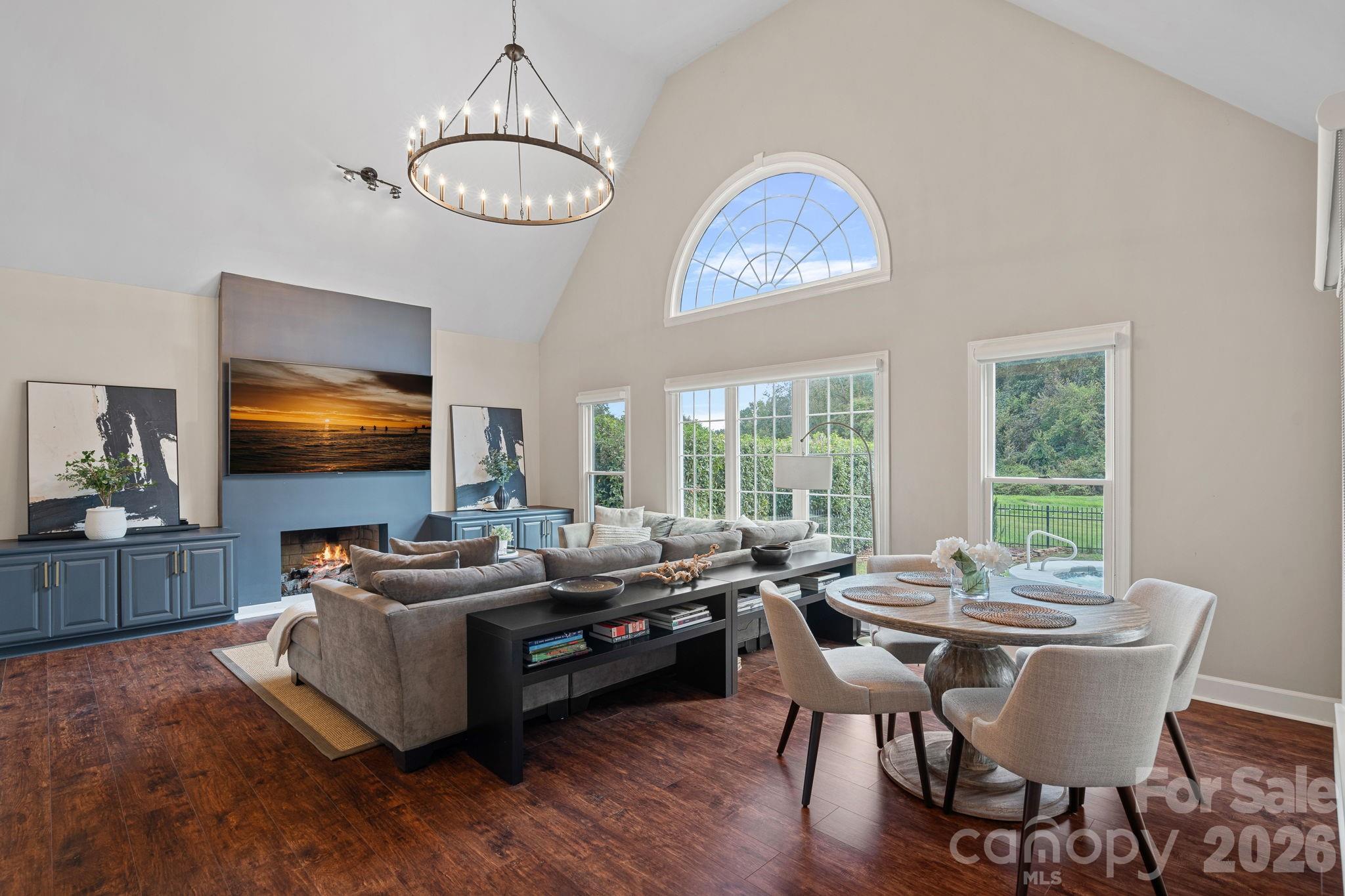Single Family Residence at 18806 Boundary Oaks Court, Davidson, photo 9 of 48