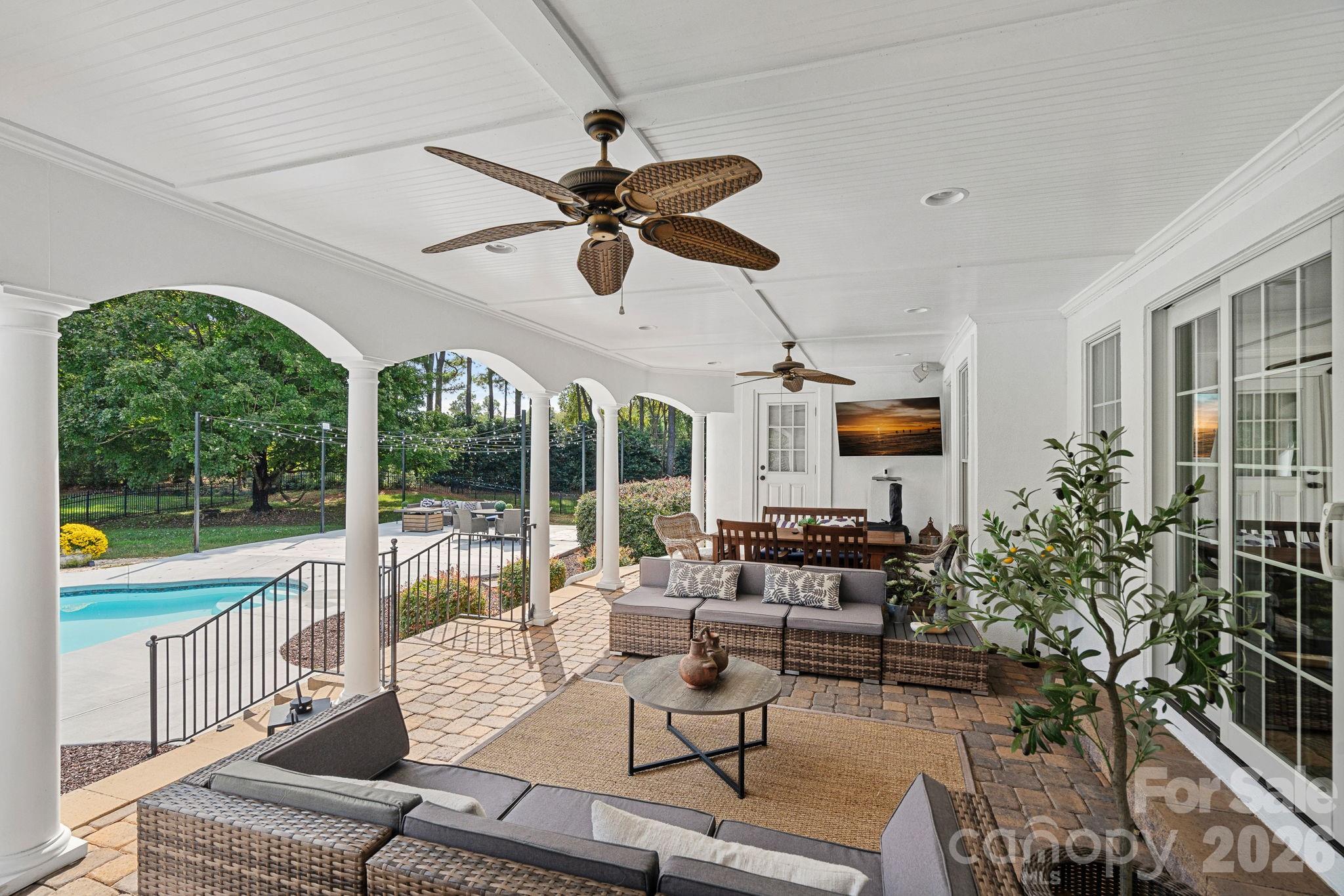 Single Family Residence at 18806 Boundary Oaks Court, Davidson, photo 30 of 48
