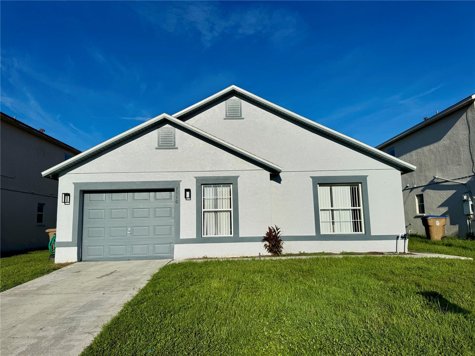 2510 HAMLET LN
