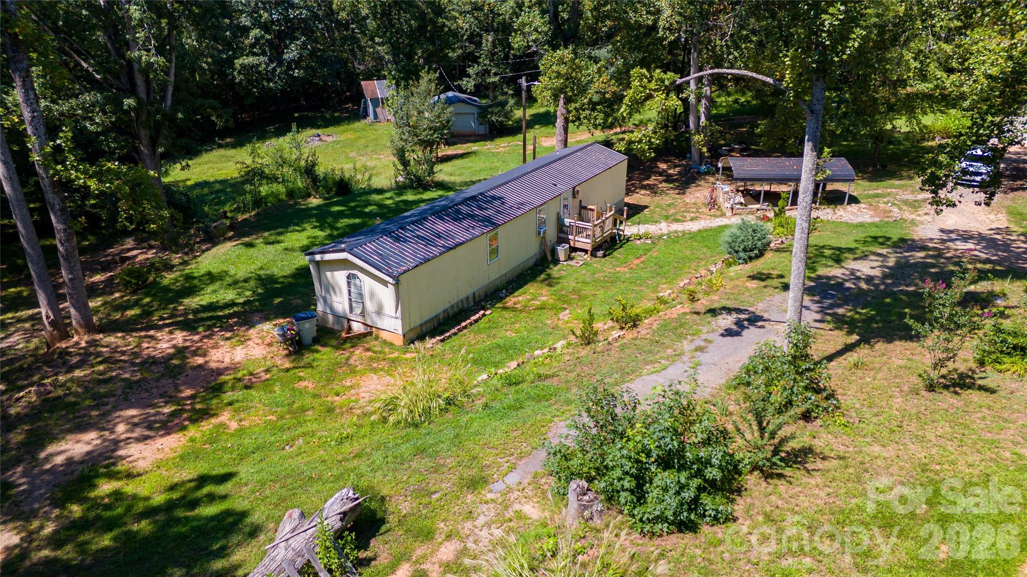 Single Family Residence at 1642 Bradford Mountain Road, Lenoir, photo 3 of 18