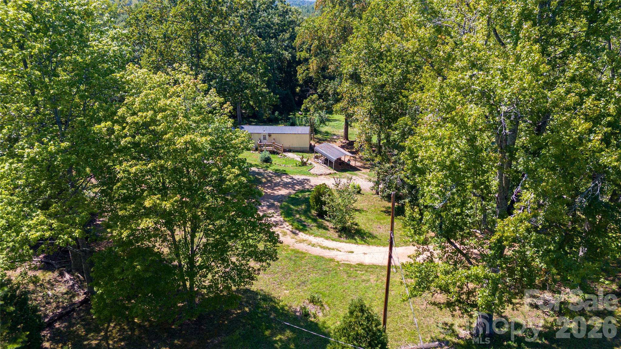 Single Family Residence at 1642 Bradford Mountain Road, Lenoir, photo 5 of 18