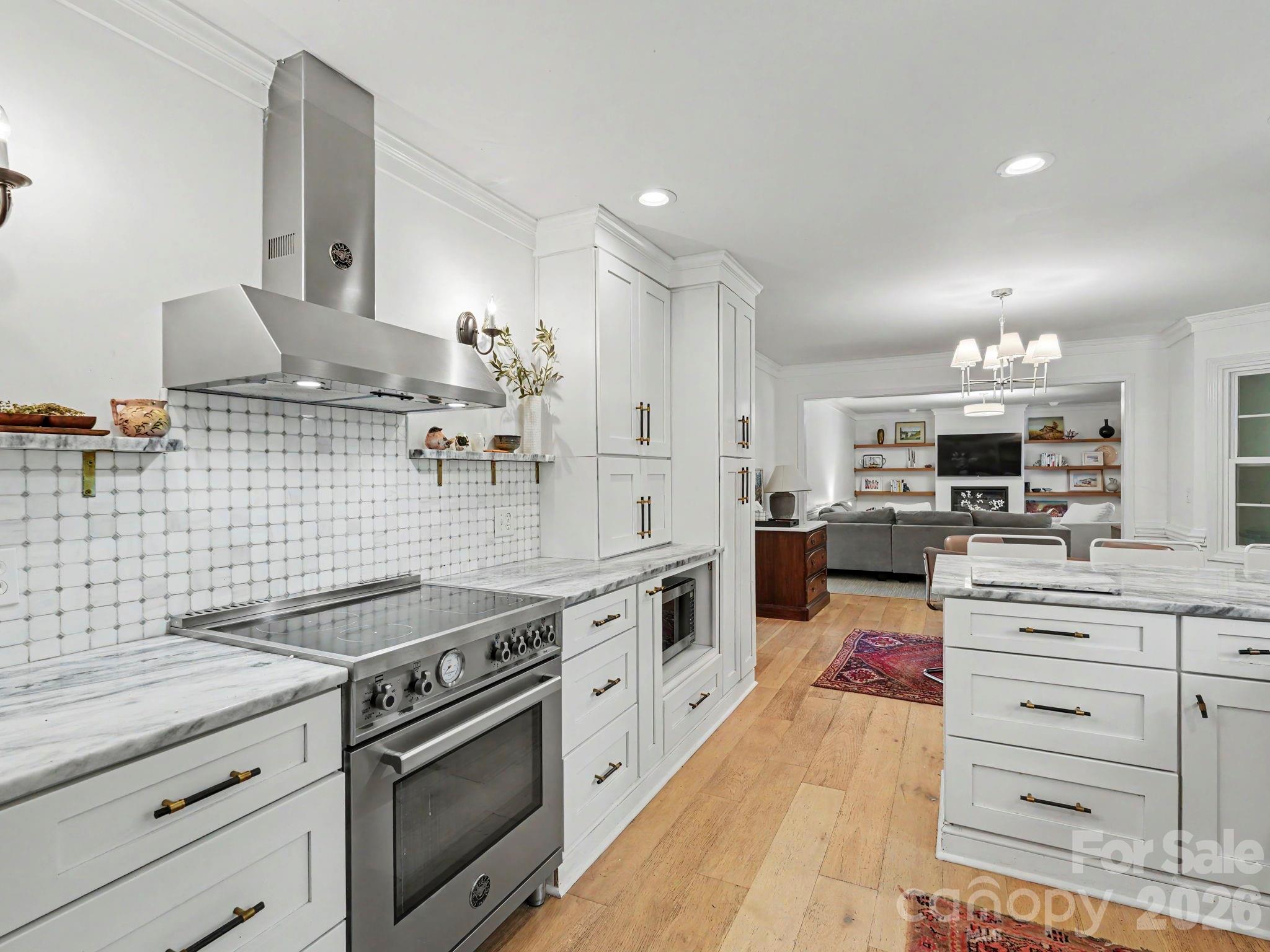 Single Family Residence at 1179 Aspen Way, Concord, photo 7 of 46