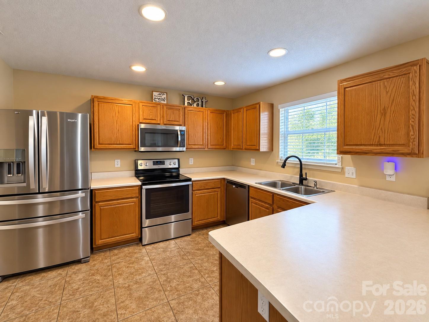 Single Family Residence at 4912 Alenja Lane, Raleigh, photo 11 of 38