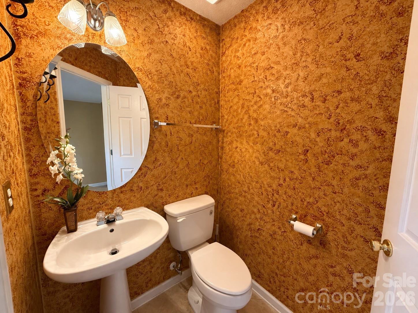 Single Family Residence at 4912 Alenja Lane, Raleigh, photo 14 of 38