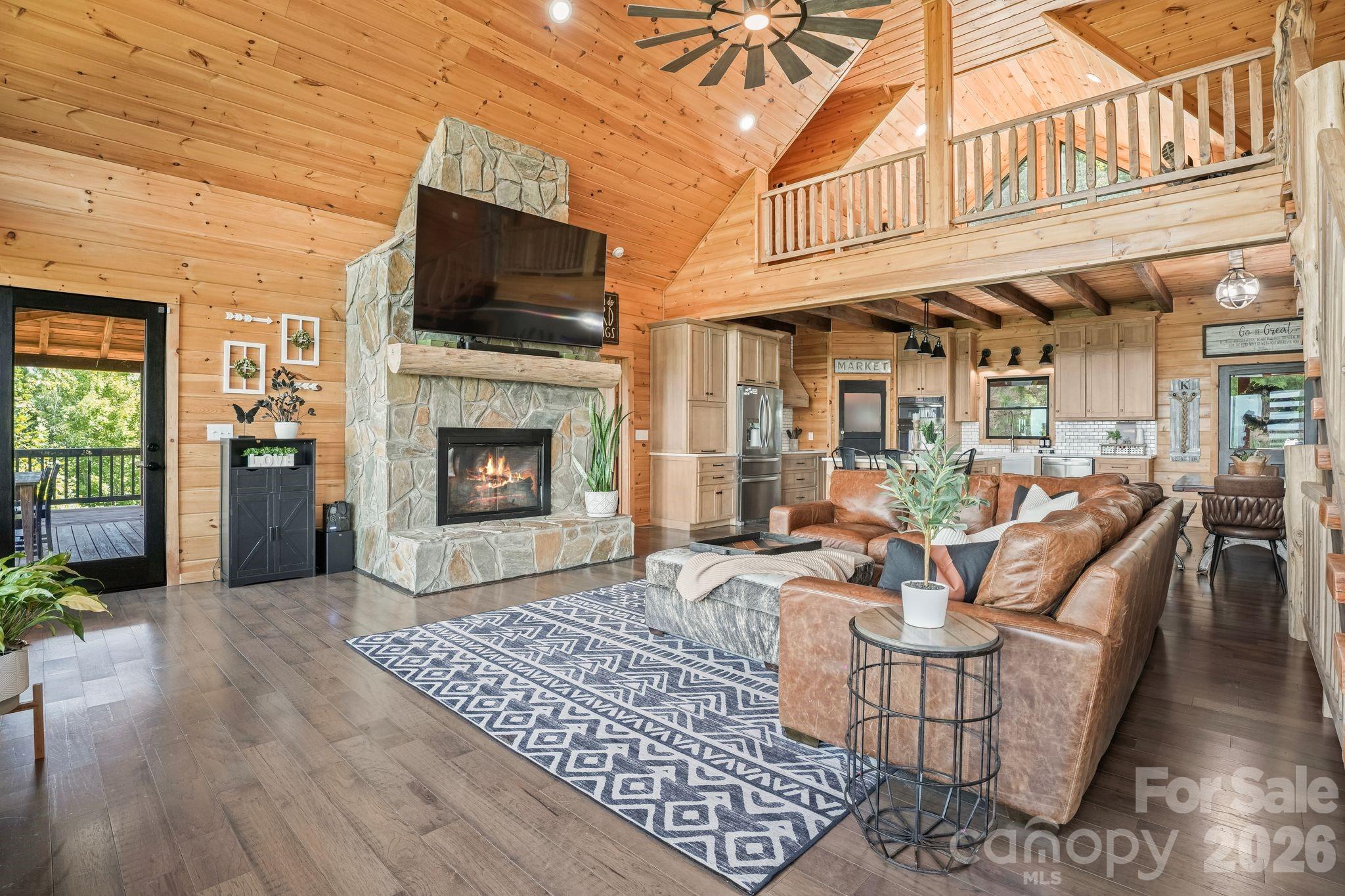 Single Family Residence at 84 Mountain Top Drive, Marion, photo 13 of 48