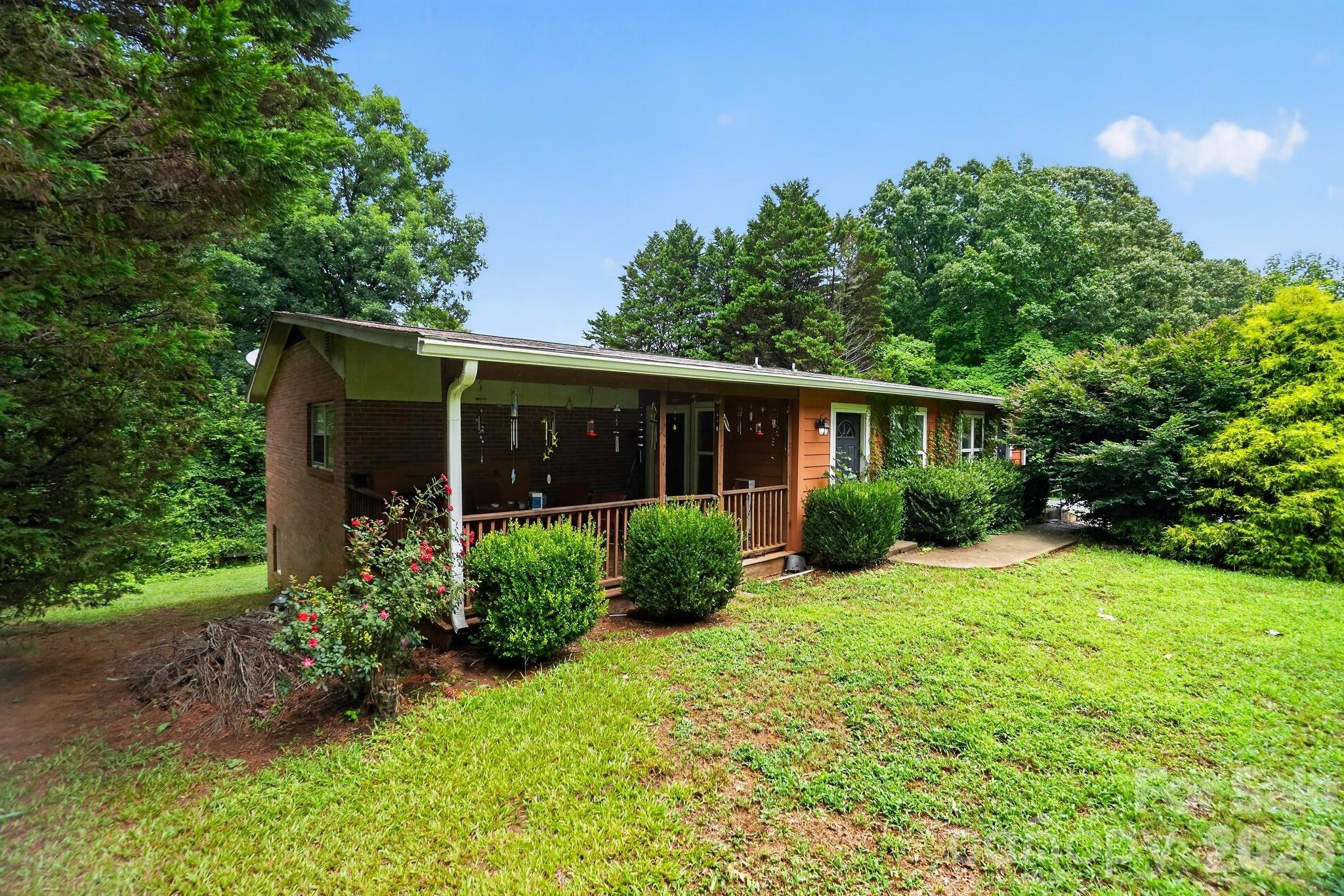 Single Family Residence at 101 White Rock Road, Grover, photo 2 of 20