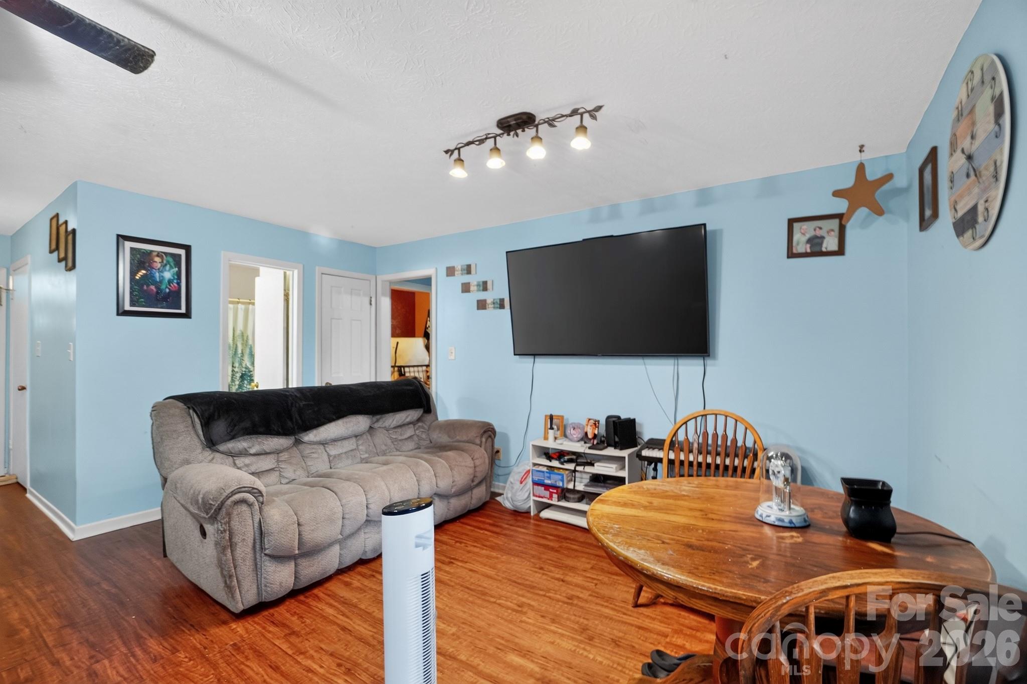 Single Family Residence at 101 White Rock Road, Grover, photo 4 of 20