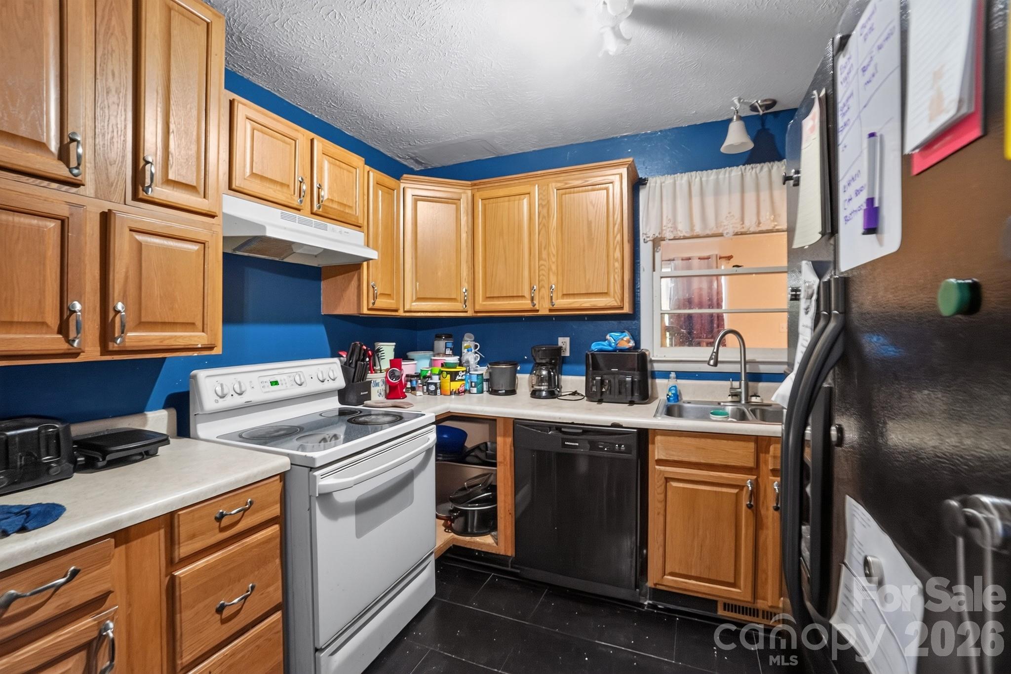 Single Family Residence at 101 White Rock Road, Grover, photo 6 of 20