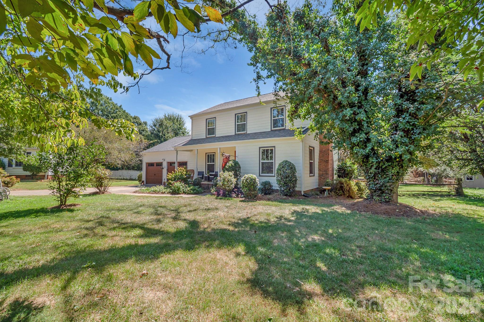 Front Yard! - 13136 Blacksmith Court, Matthews