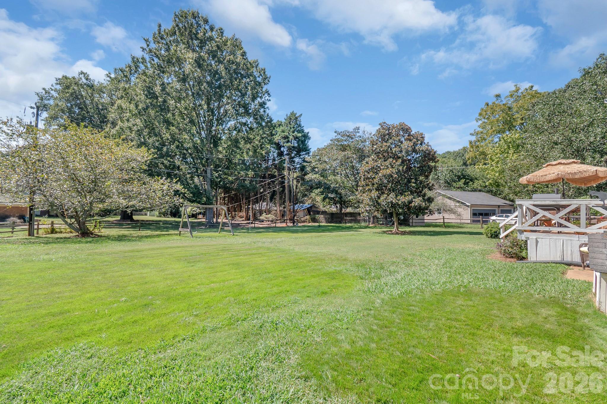 Backyard with plenty of space to entertain - 13136 Blacksmith Court, Matthews