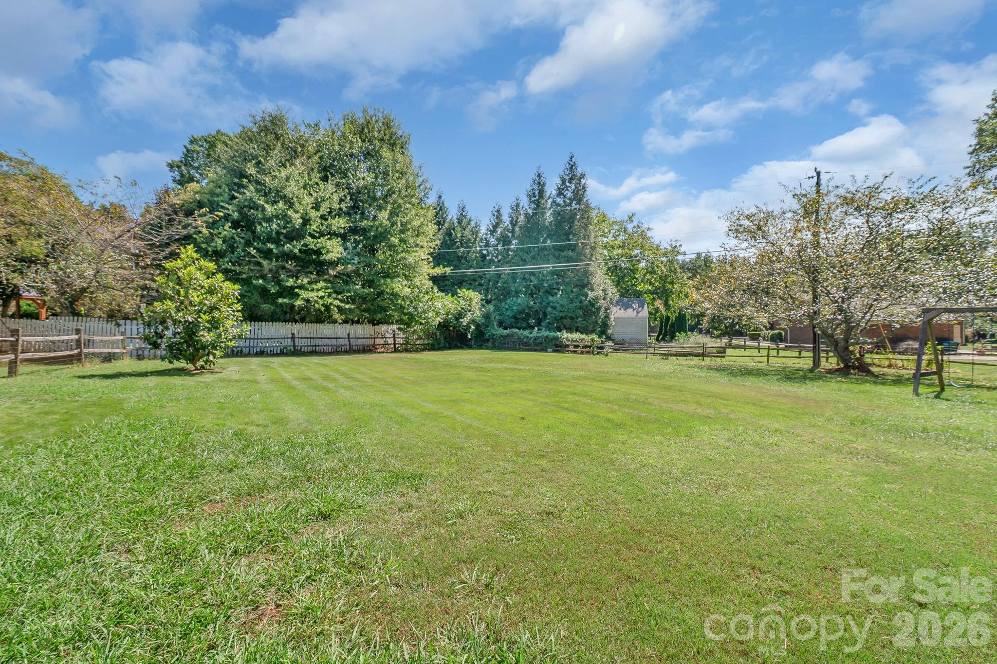 Plenty of space to garden - 13136 Blacksmith Court, Matthews