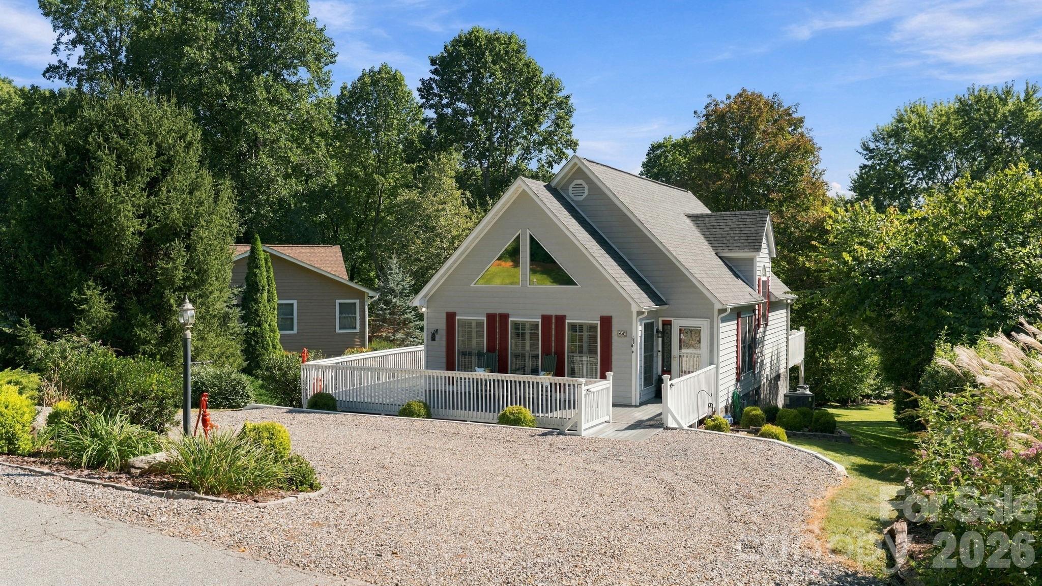 Single Family Residence at 65 Airish Lane, Waynesville, photo 3 of 47