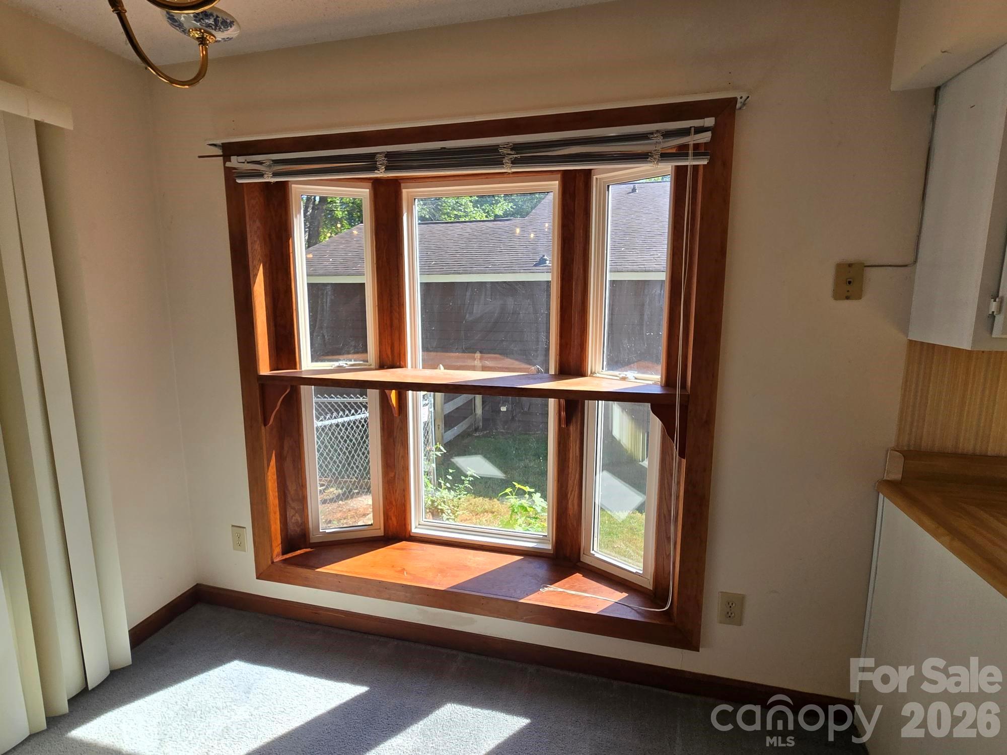 Breakfast Nook Bay Window. - 6214 Elkington Lane, Mint Hill