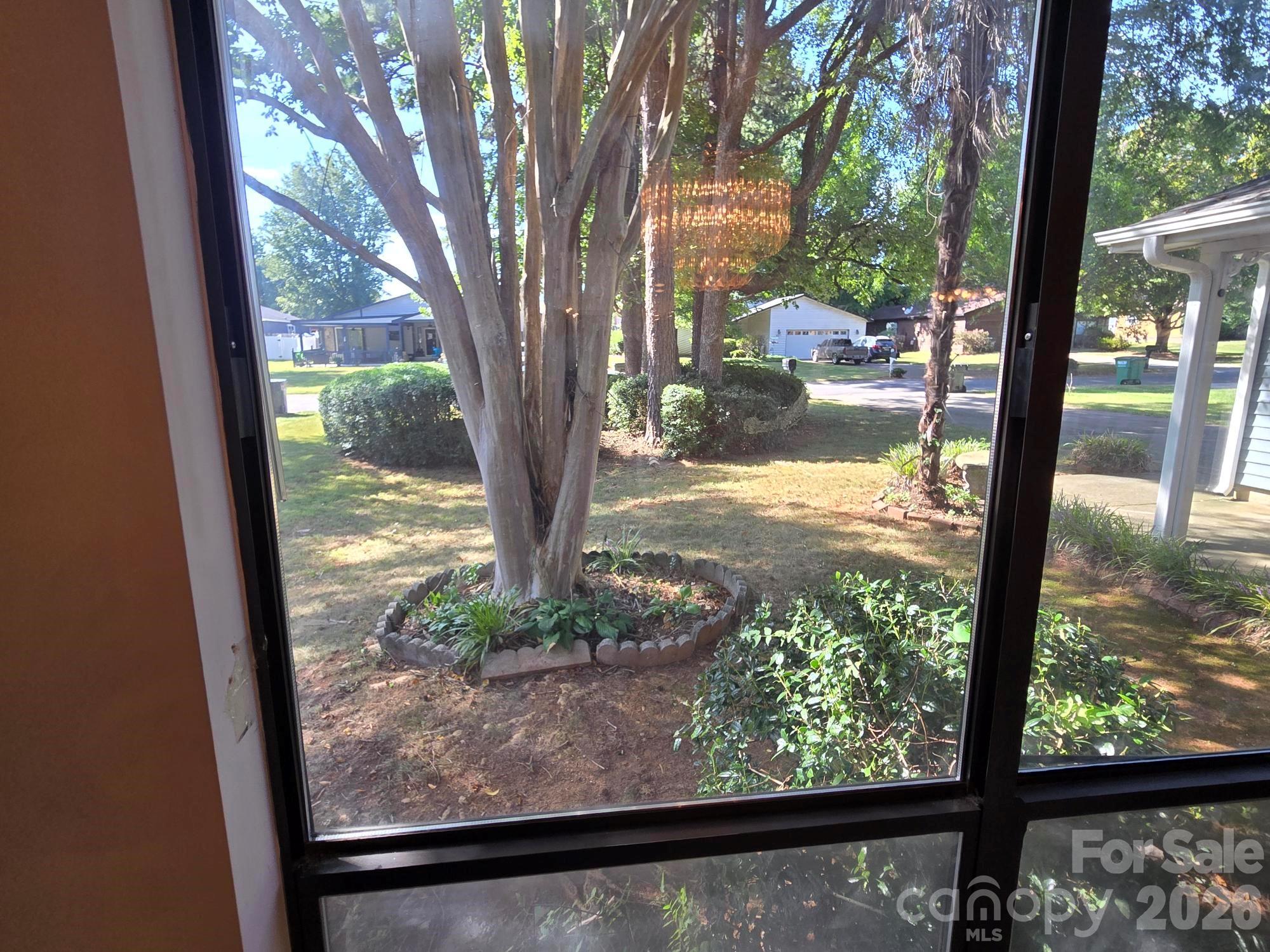 Single Family Residence at 6214 Elkington Lane, Mint Hill, photo 6 of 38