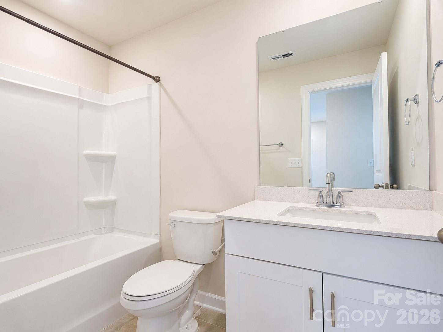 Guest Bathroom with granite tops & tub/shower combo. - 518 Nixon Road, Belmont