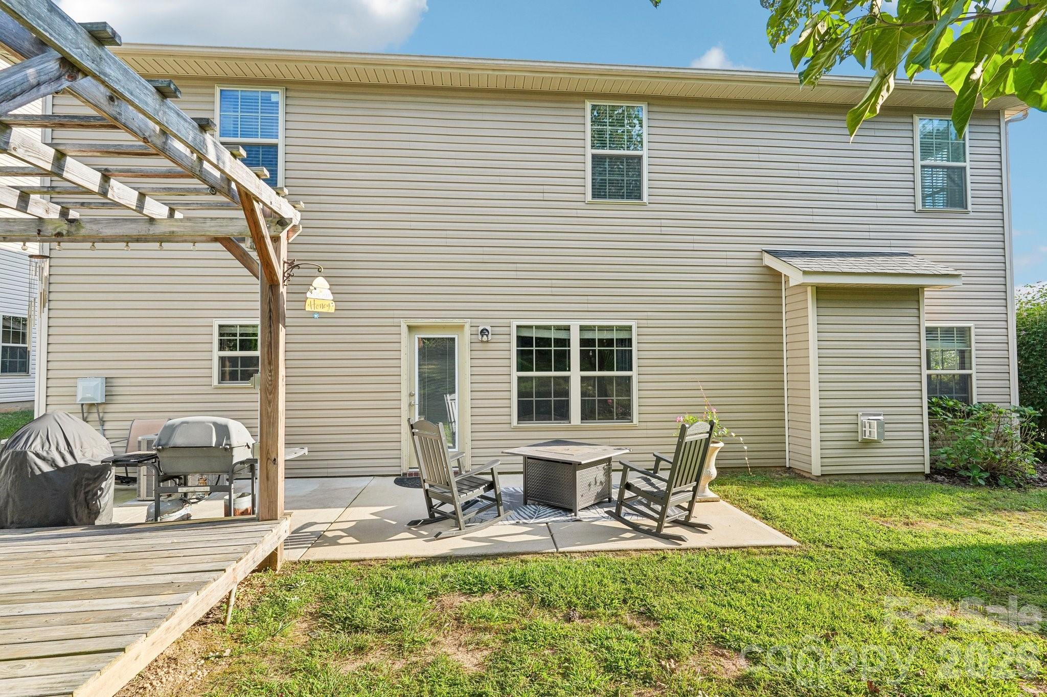 Single Family Residence at 201 Taylors Creek Street, Mount Holly, photo 43 of 48