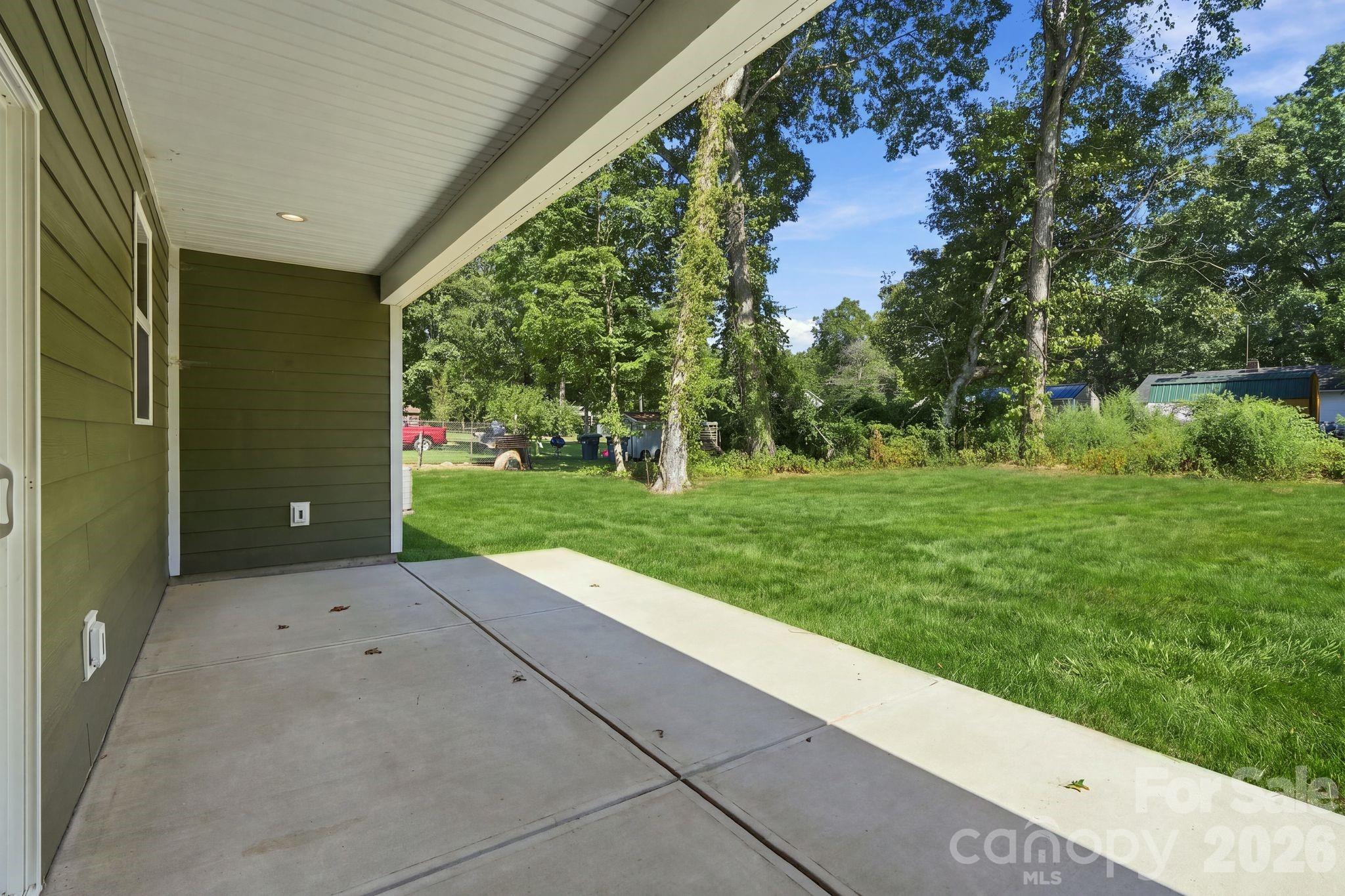 Single Family Residence at 413 Dogwood Lane, Statesville, photo 34 of 44