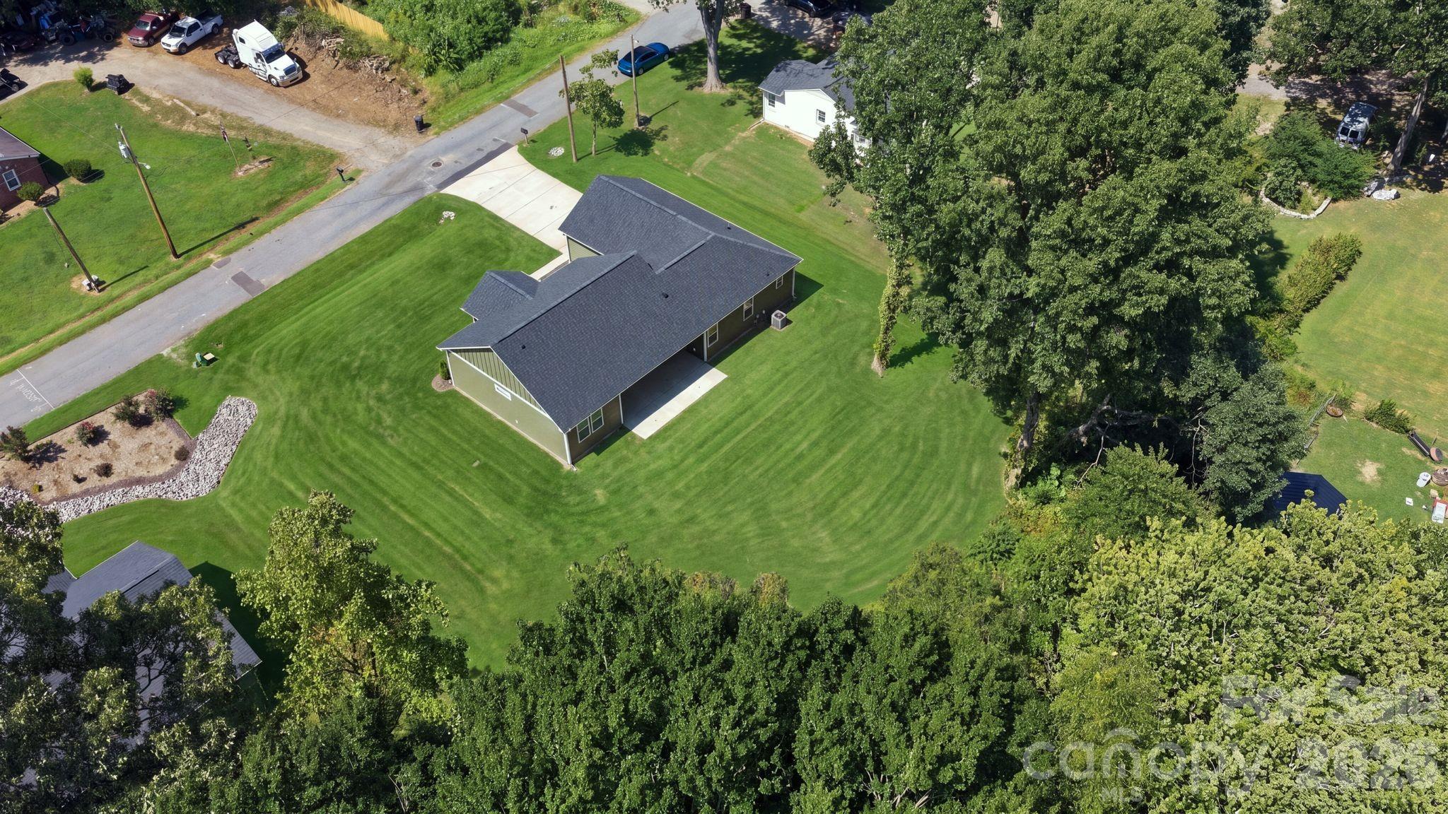 Single Family Residence at 413 Dogwood Lane, Statesville, photo 39 of 44