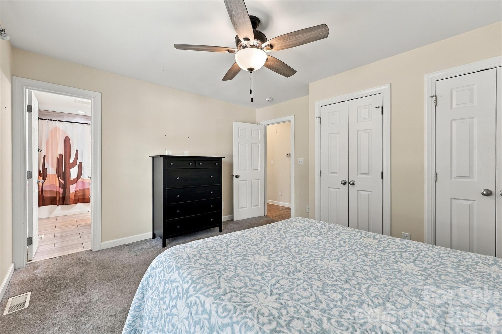 Primary bedroom & ensuite - 1218 Calhoun Street, Rock Hill