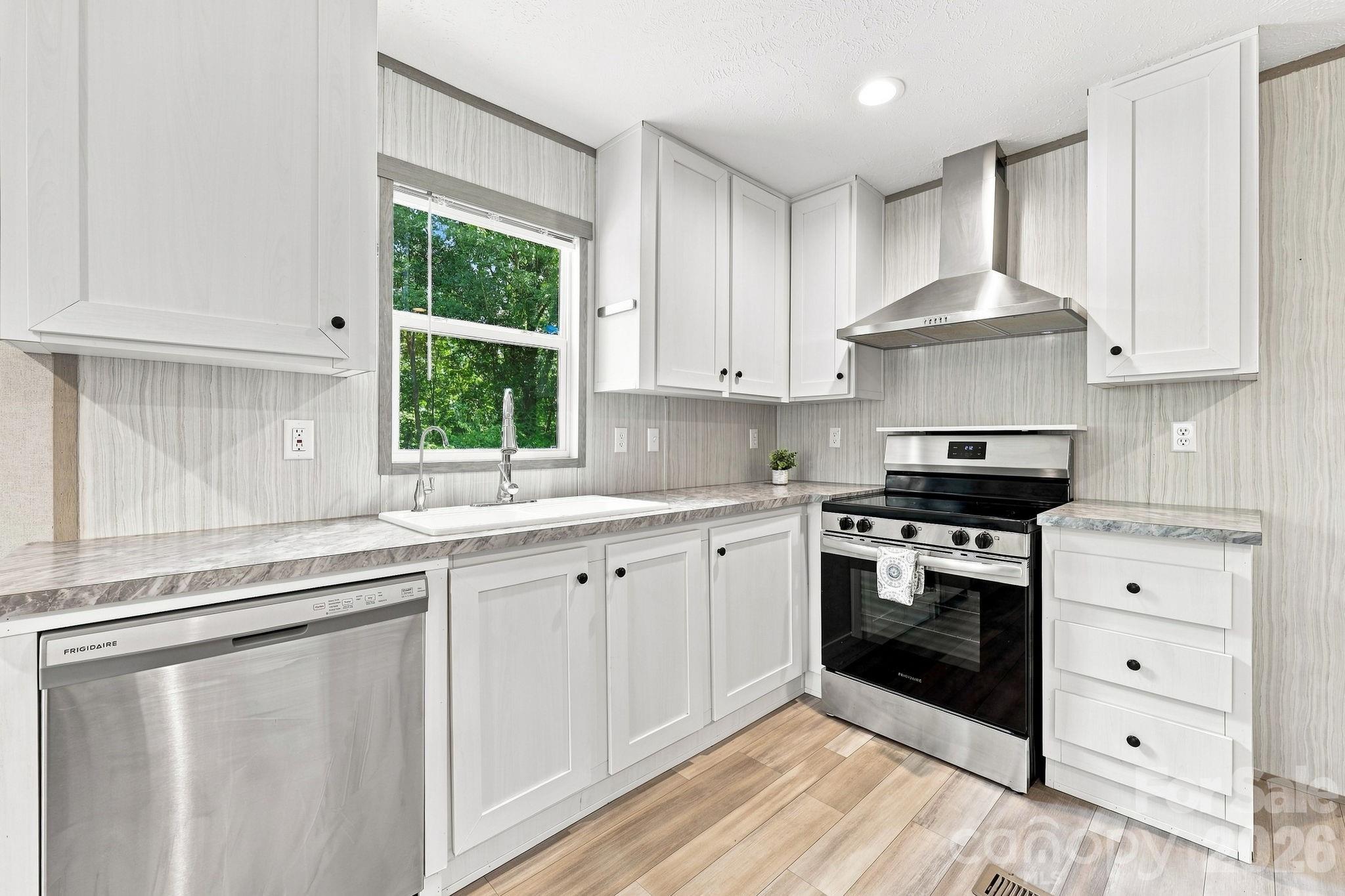 Primary Kitchen - 146 & 148 Bradshaw Circle, Candler
