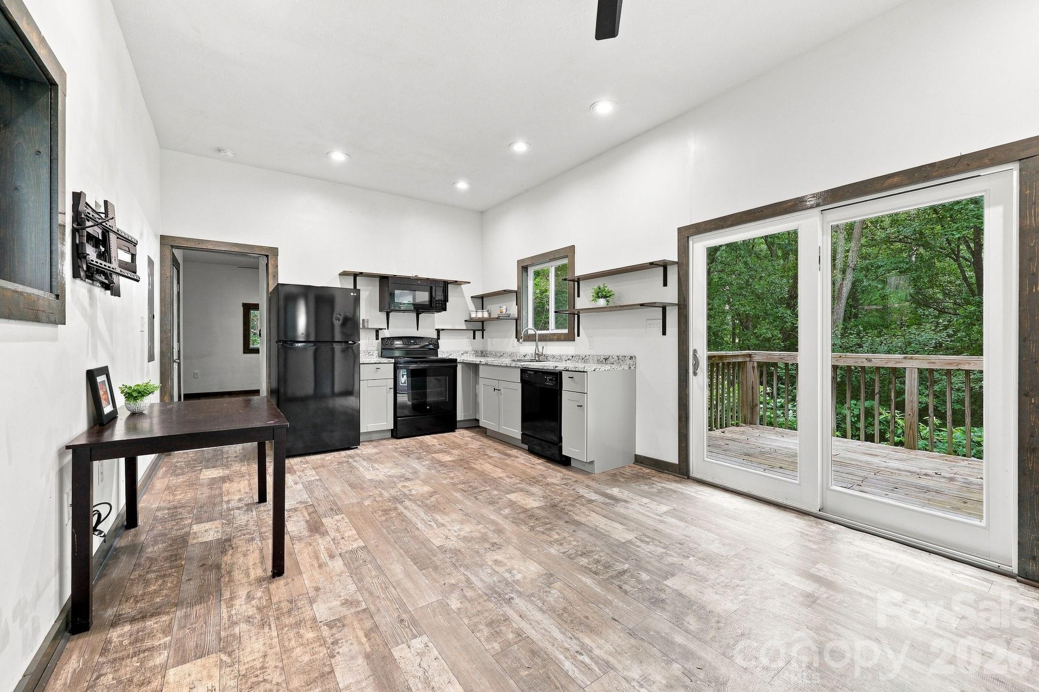 Second Living Quarters - Large Open Floor Plan - Great for a Rental or Guest Space! - 146 & 148 Bradshaw Circle, Candler