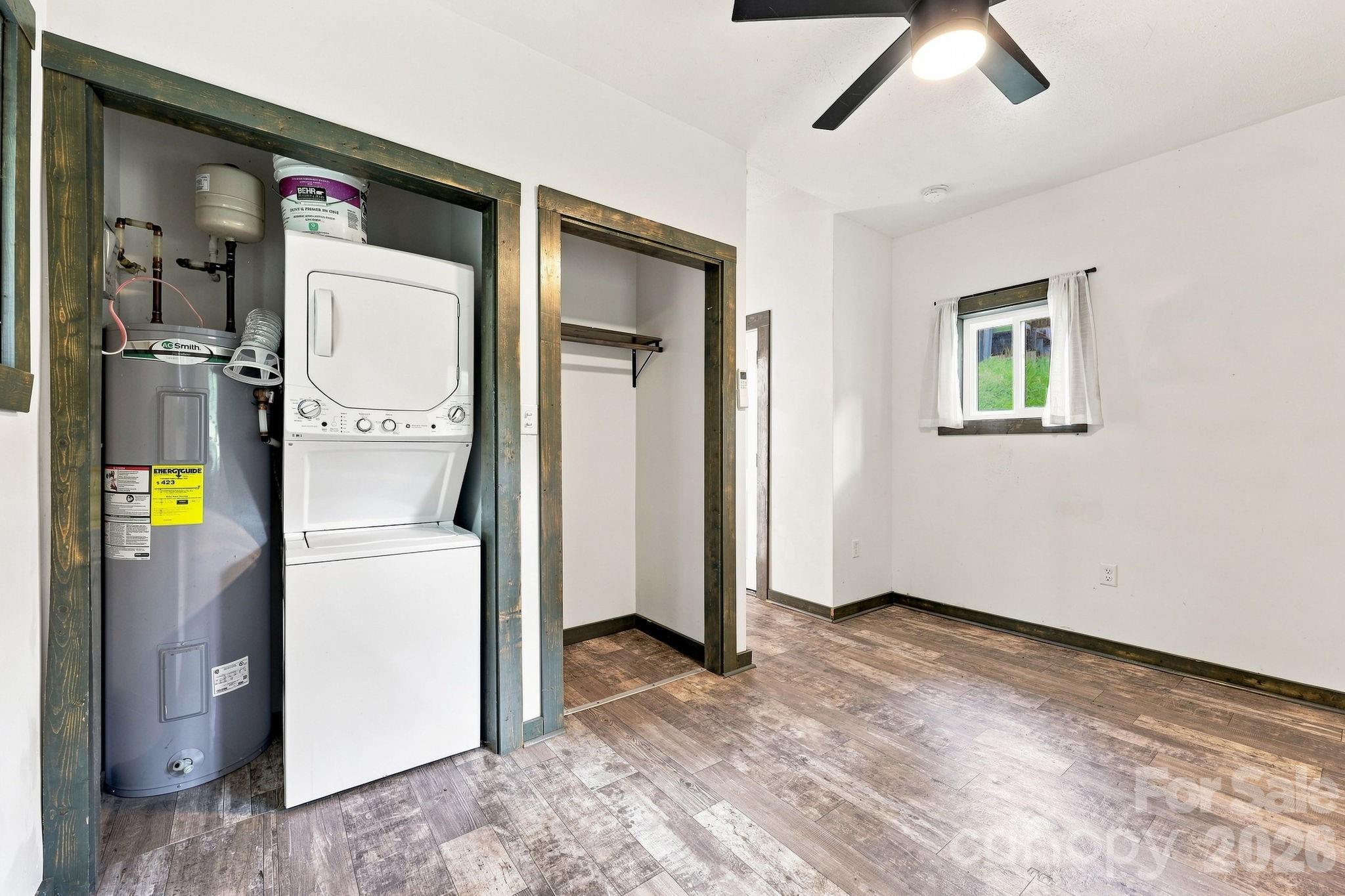 Second Living Quarters Laundry - 146 & 148 Bradshaw Circle, Candler