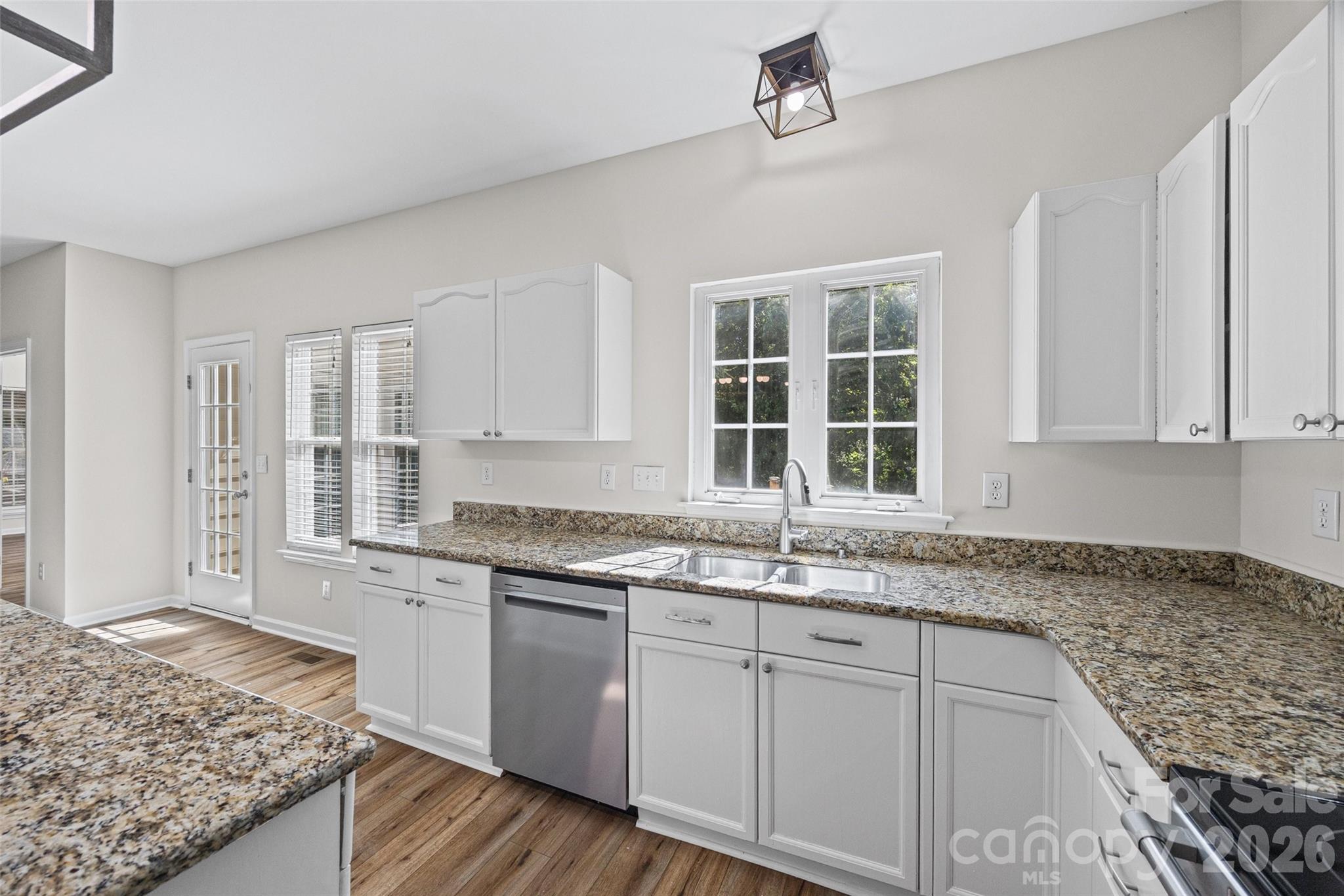 Single Family Residence at 115 Doby Creek Court, Fort Mill, photo 13 of 46