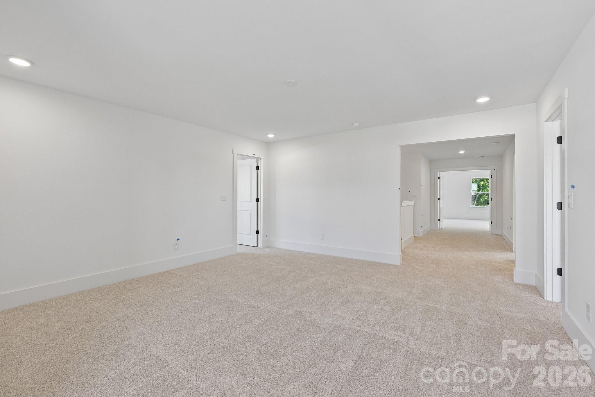 Single Family Residence at 139 Tangle River Drive, Statesville, photo 25 of 48