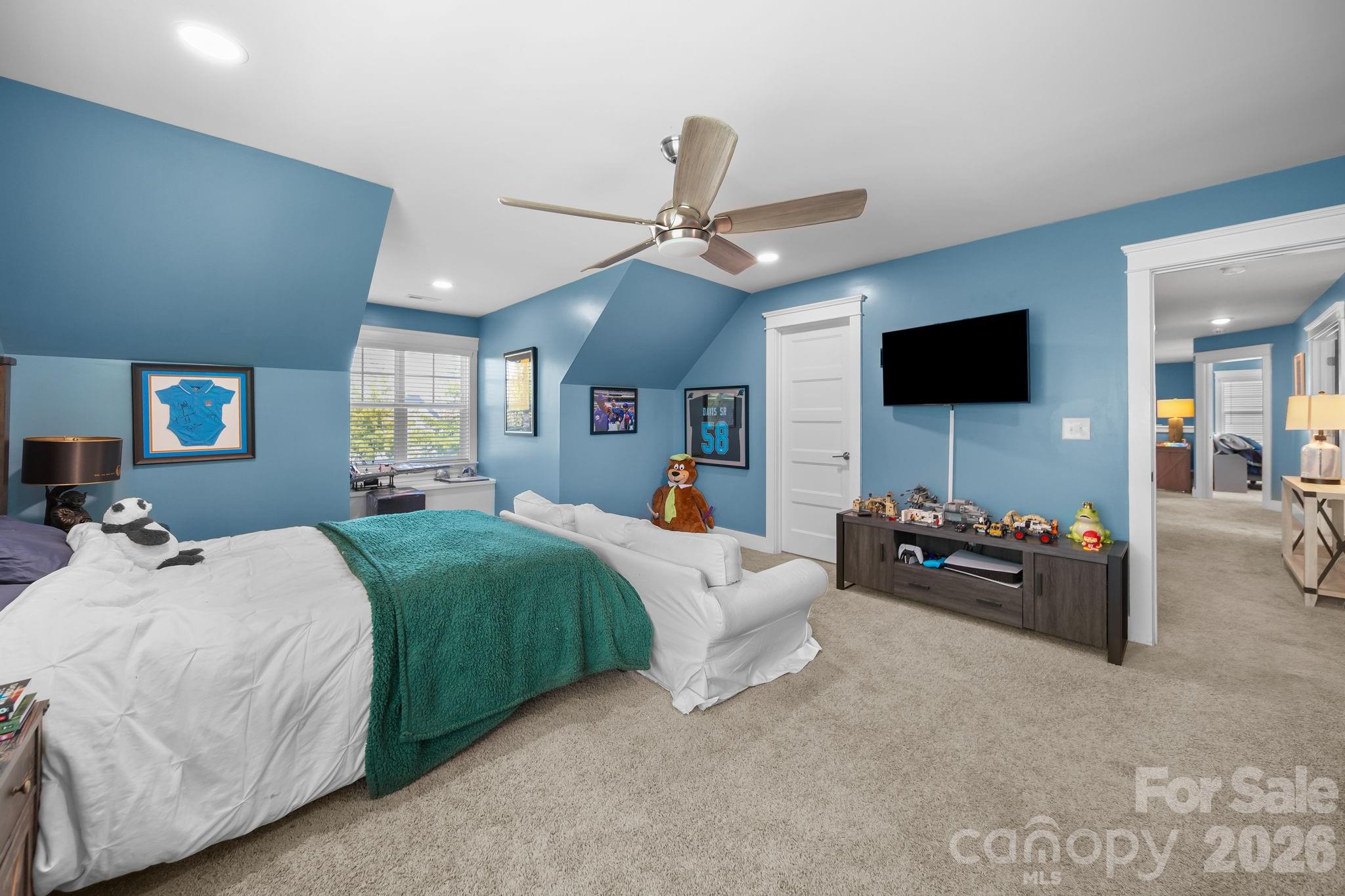Single Family Residence at 2843 Shumard Drive, Gastonia, photo 26 of 48
