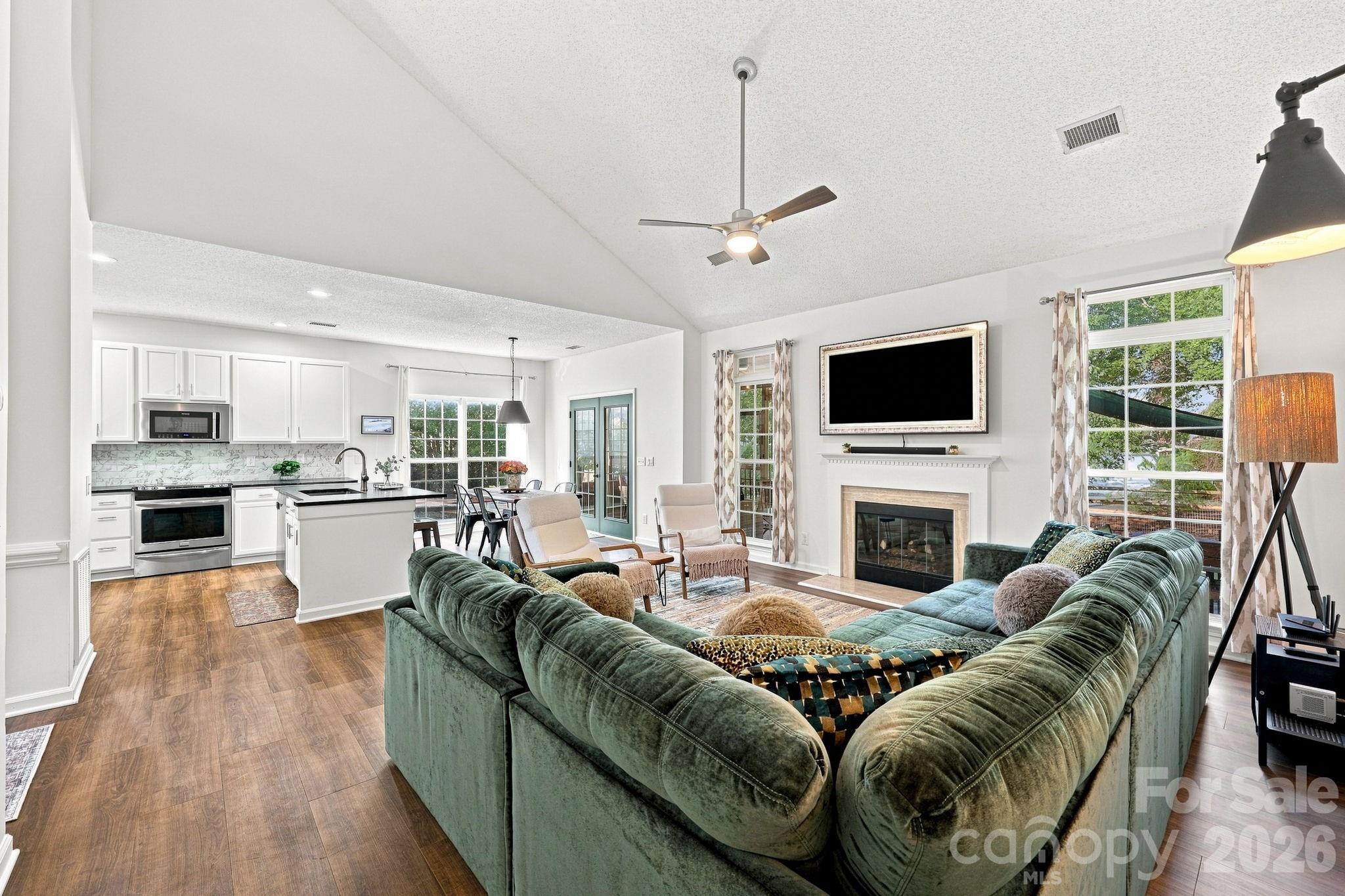 Single Family Residence at 16215 Hollingbourne Road, Huntersville, photo 12 of 40