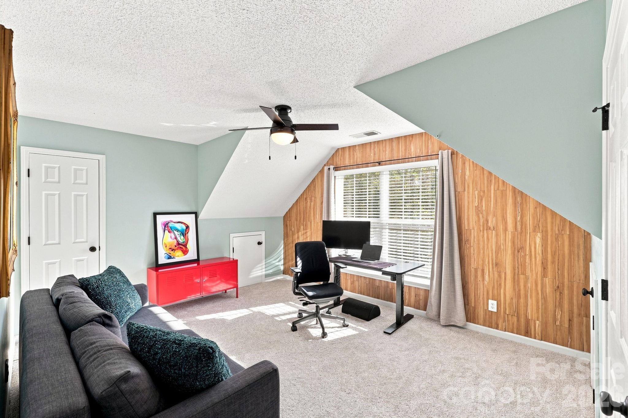 Single Family Residence at 16215 Hollingbourne Road, Huntersville, photo 31 of 40