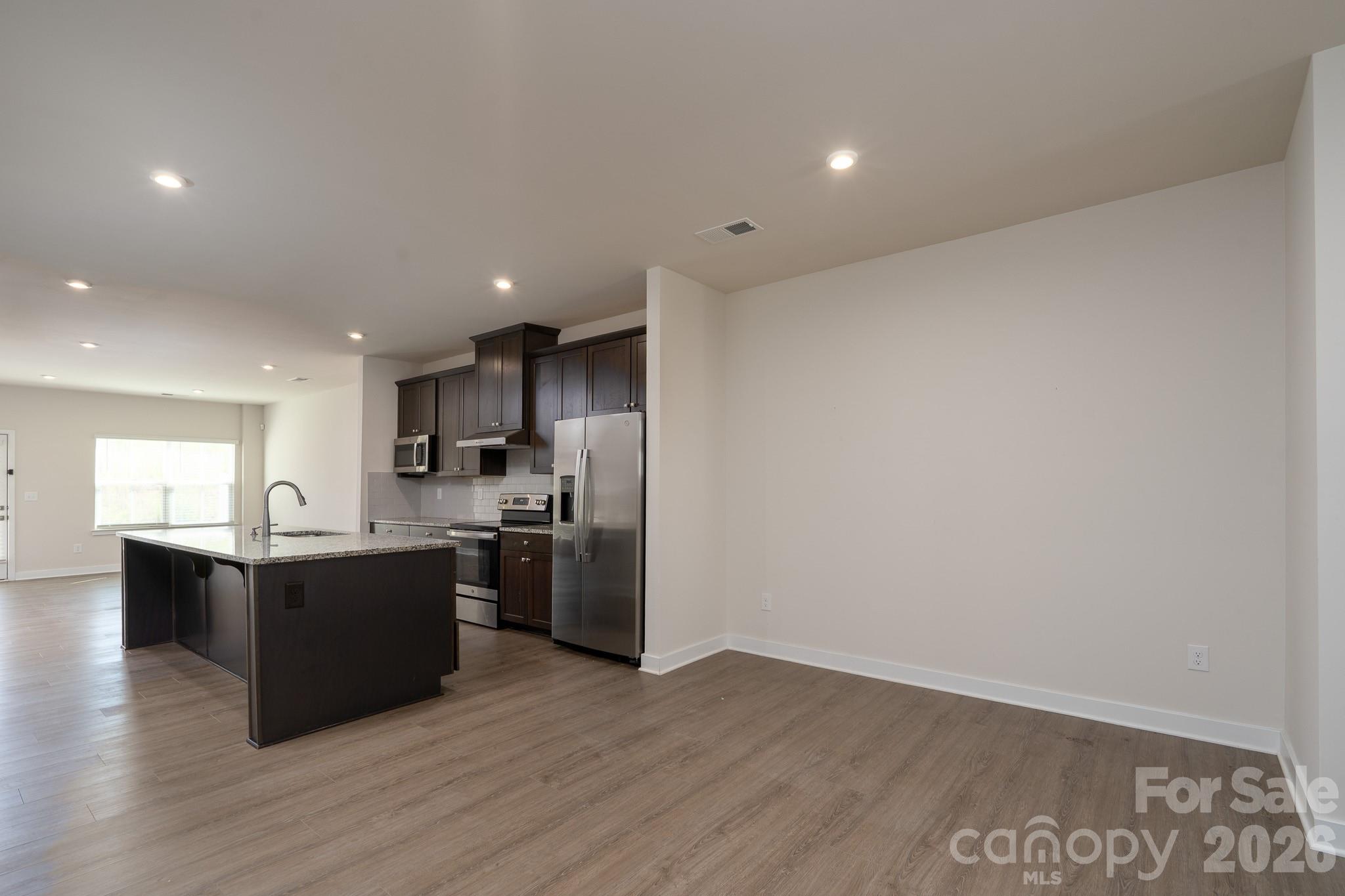 Townhouse at 712 Hazel Way, Denver, photo 6 of 17