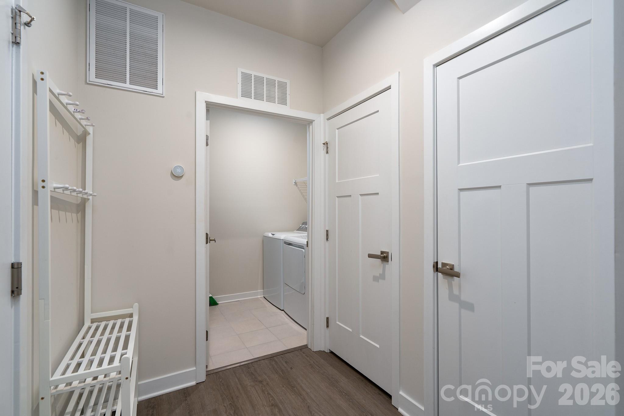 Townhouse at 712 Hazel Way, Denver, photo 8 of 17