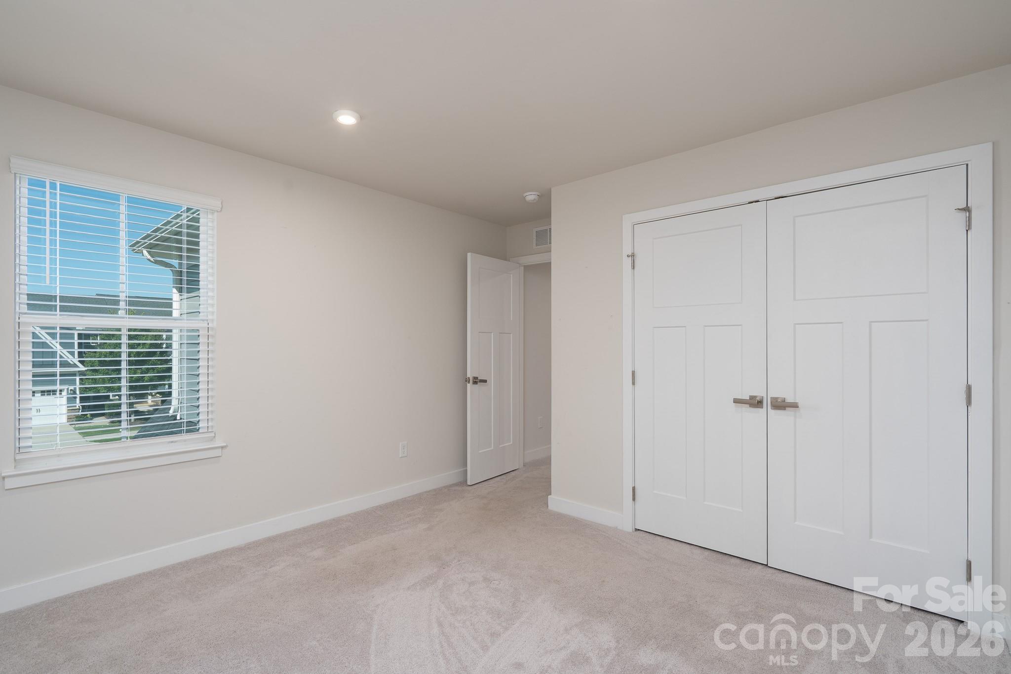 Townhouse at 712 Hazel Way, Denver, photo 9 of 17