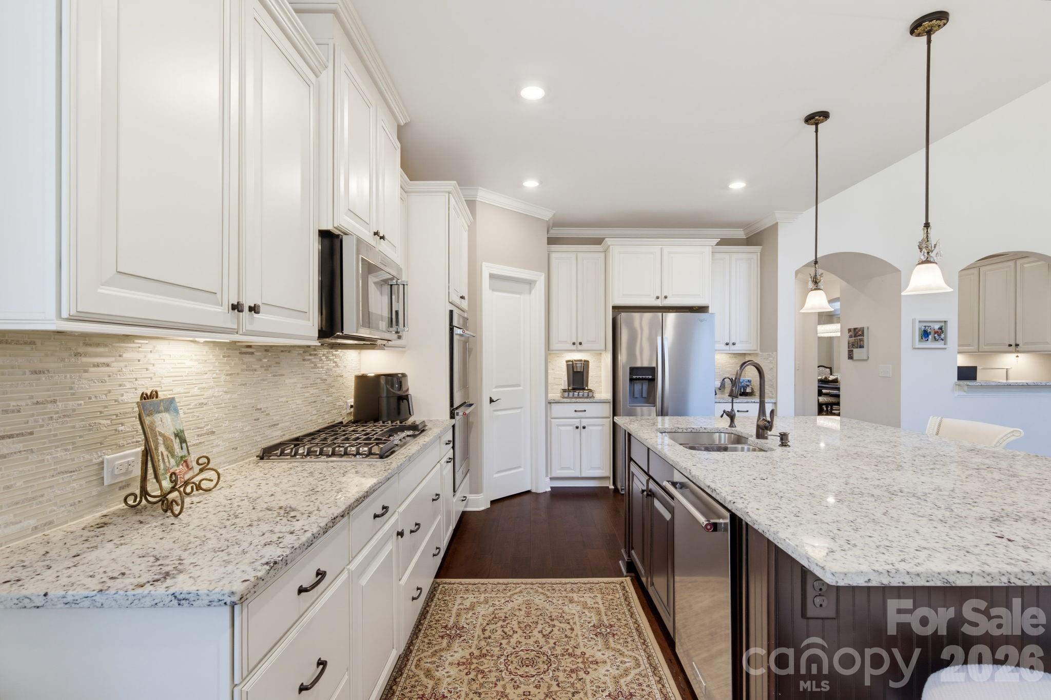 Single Family Residence at 270 S San Agustin Drive, Mooresville, photo 6 of 48