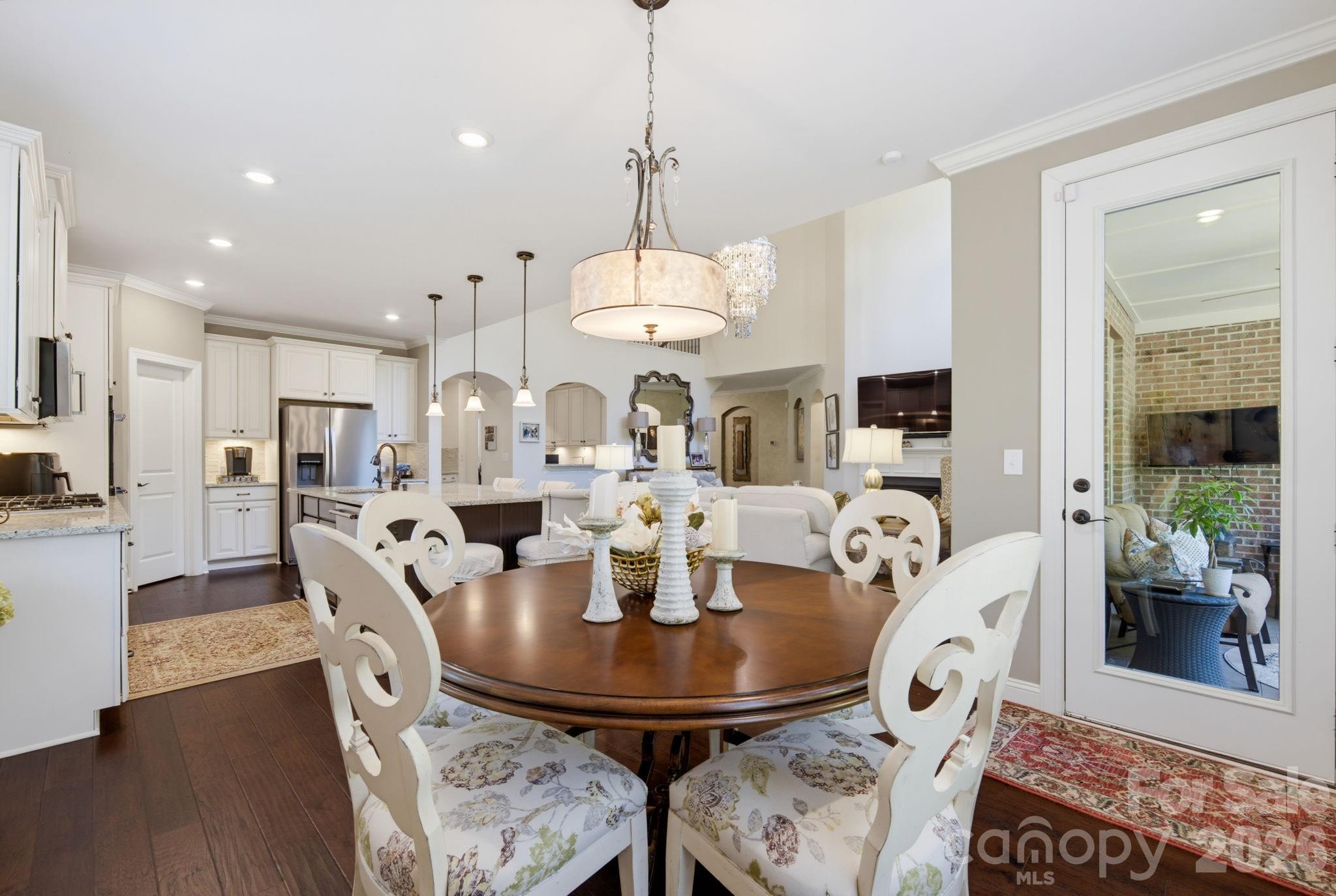 Single Family Residence at 270 S San Agustin Drive, Mooresville, photo 9 of 48