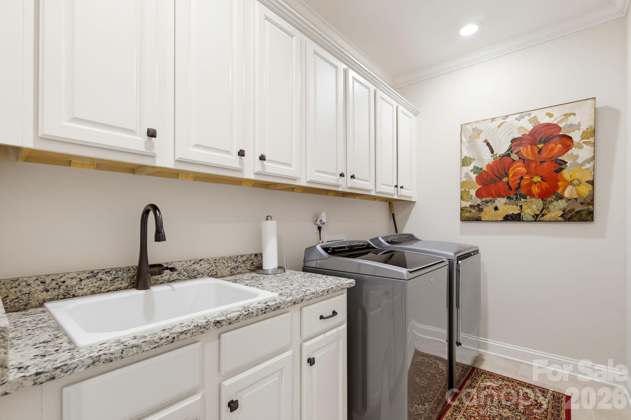 Laundry room w/ storage - 270 S San Agustin Drive, Mooresville