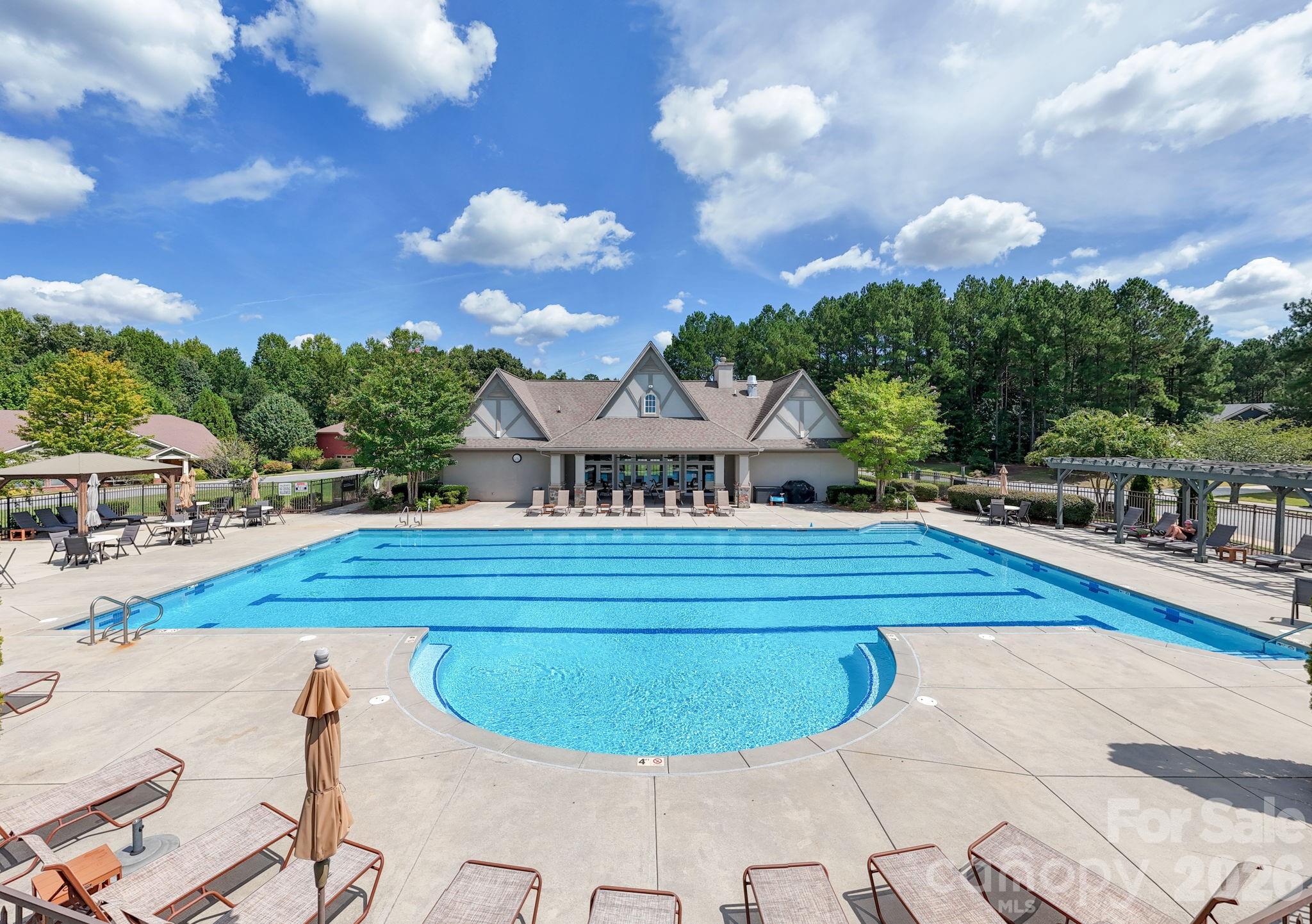 Single Family Residence at 270 S San Agustin Drive, Mooresville, photo 43 of 48
