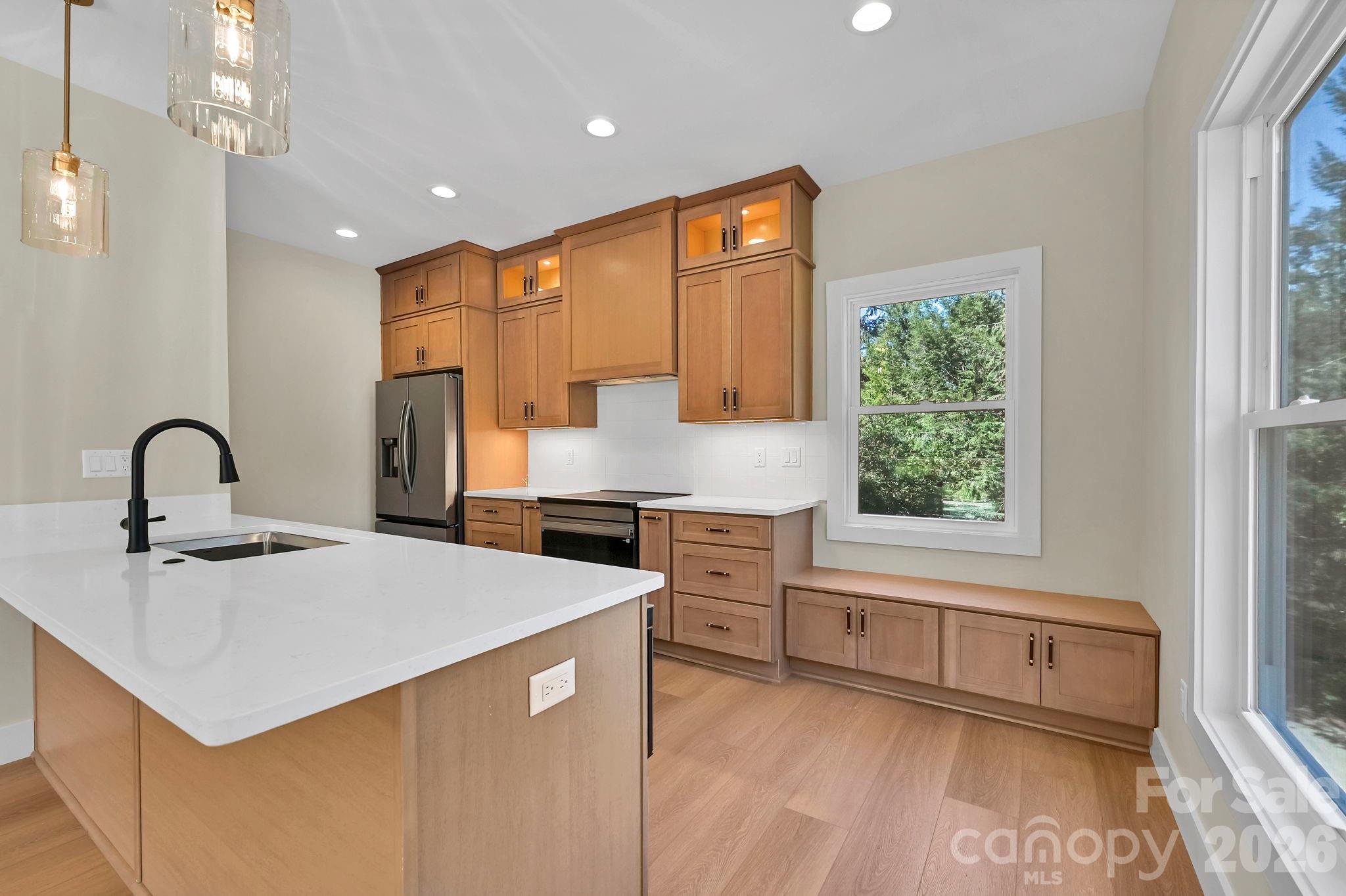 Single Family Residence at 34 Mountain View Road, Asheville, photo 13 of 43