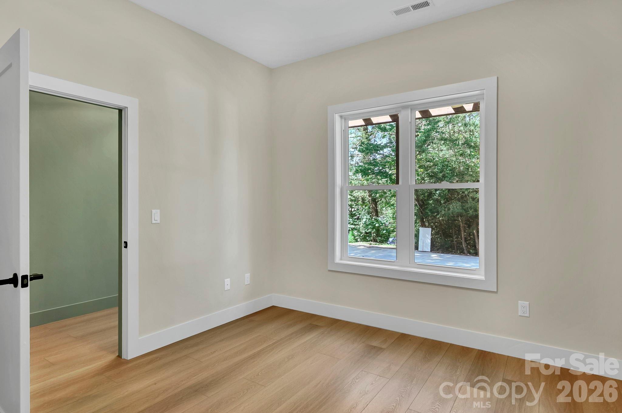 Single Family Residence at 34 Mountain View Road, Asheville, photo 26 of 43