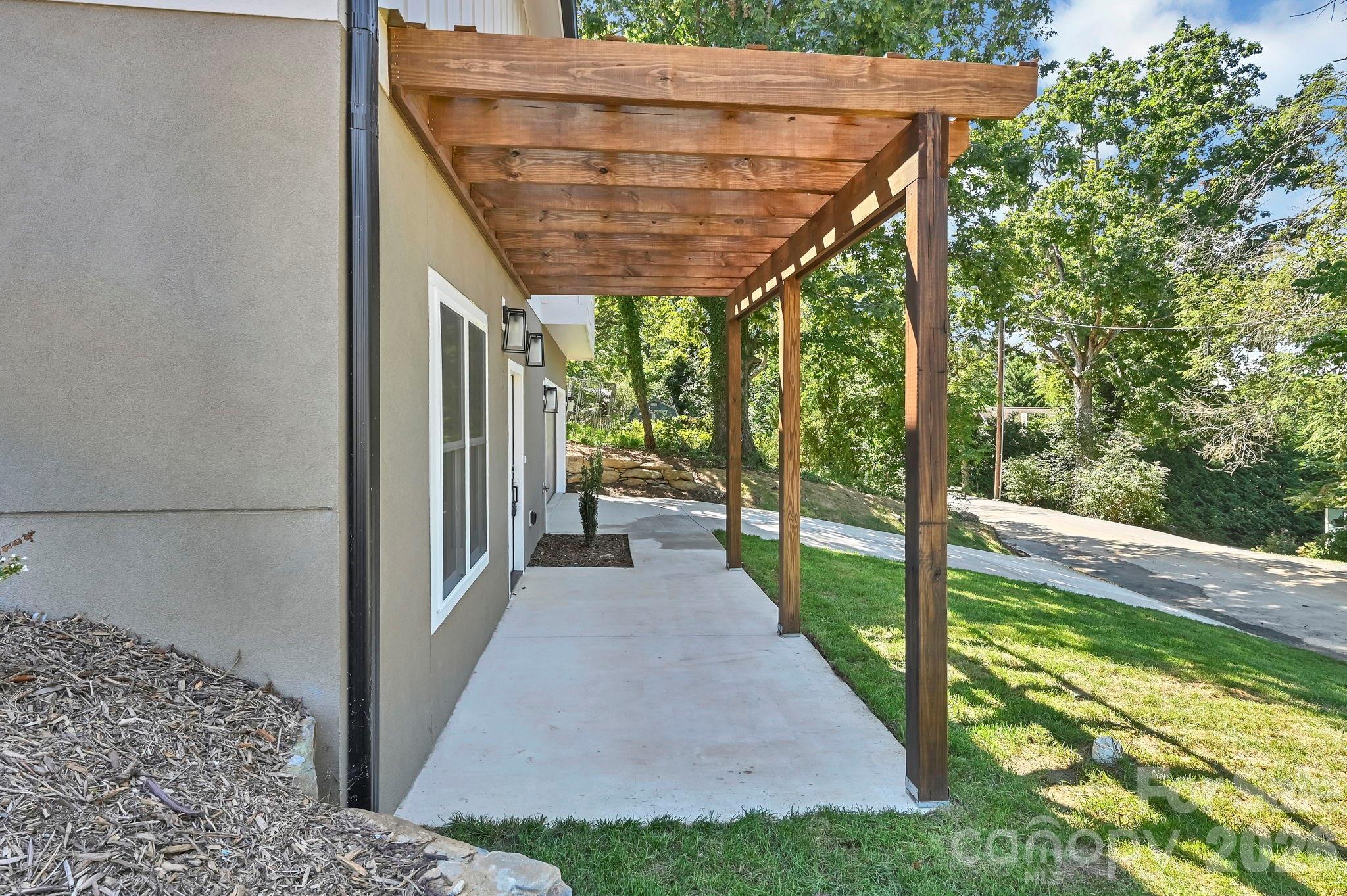 Single Family Residence at 34 Mountain View Road, Asheville, photo 40 of 43