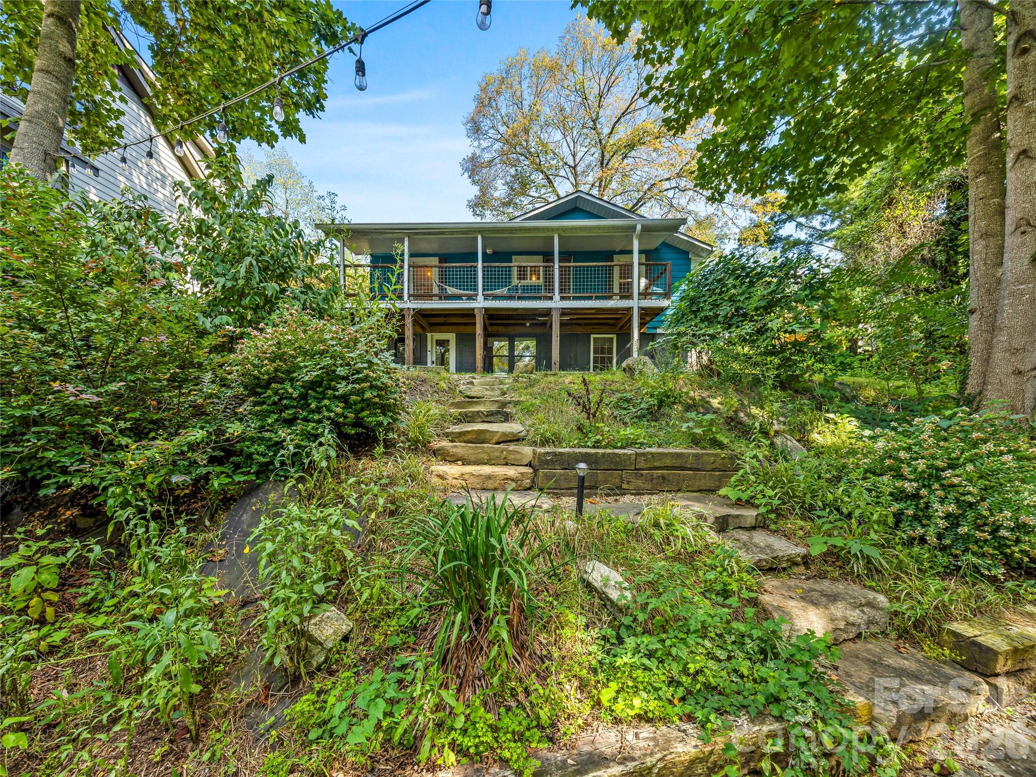 Single Family Residence at 91 Deaver Street, Asheville, photo 3 of 29