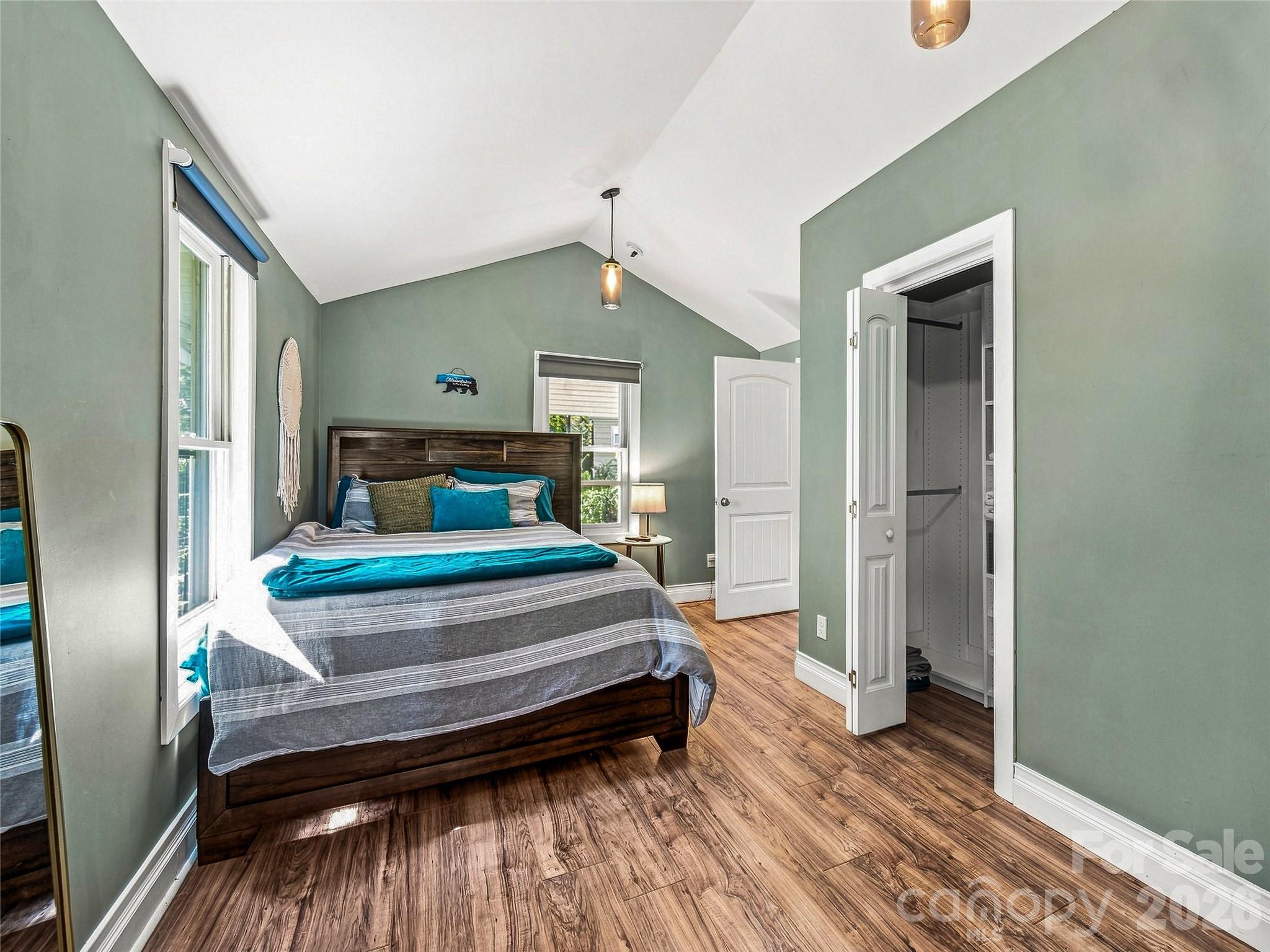 Single Family Residence at 91 Deaver Street, Asheville, photo 11 of 29