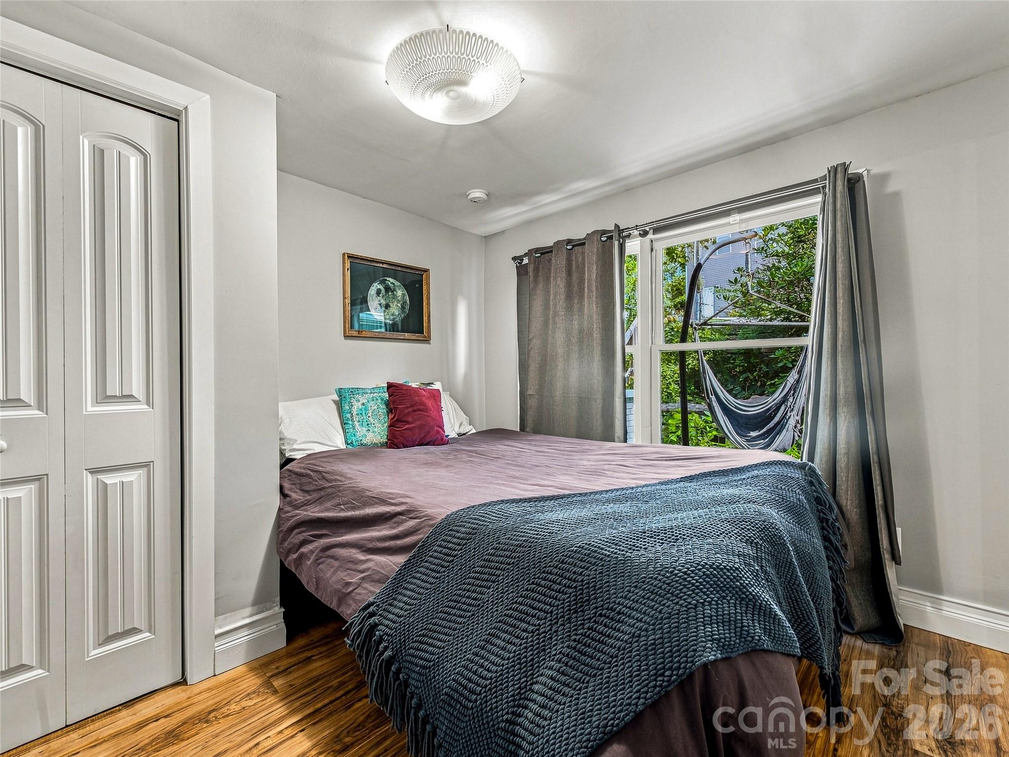 Single Family Residence at 91 Deaver Street, Asheville, photo 15 of 29