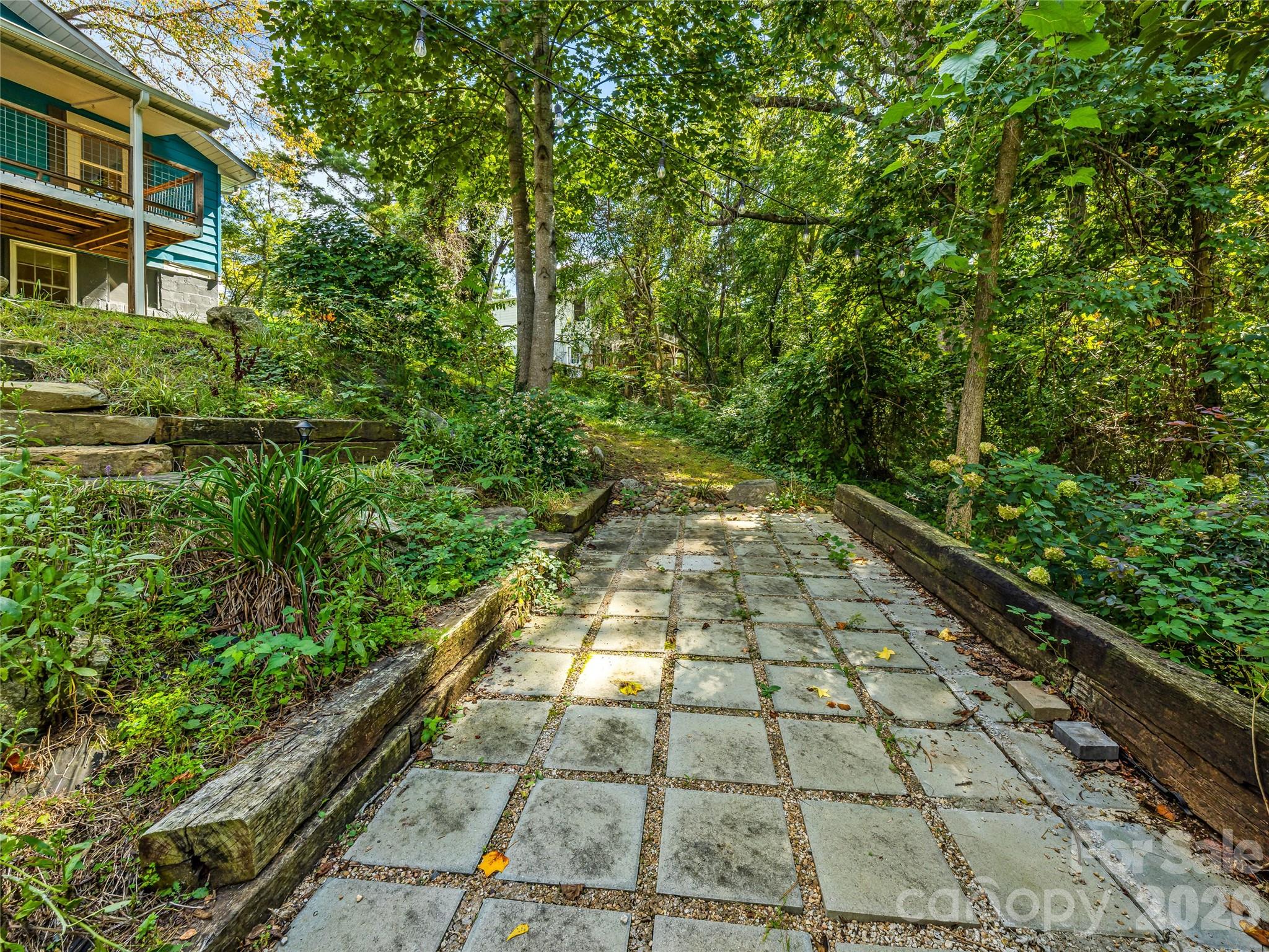 Single Family Residence at 91 Deaver Street, Asheville, photo 27 of 29