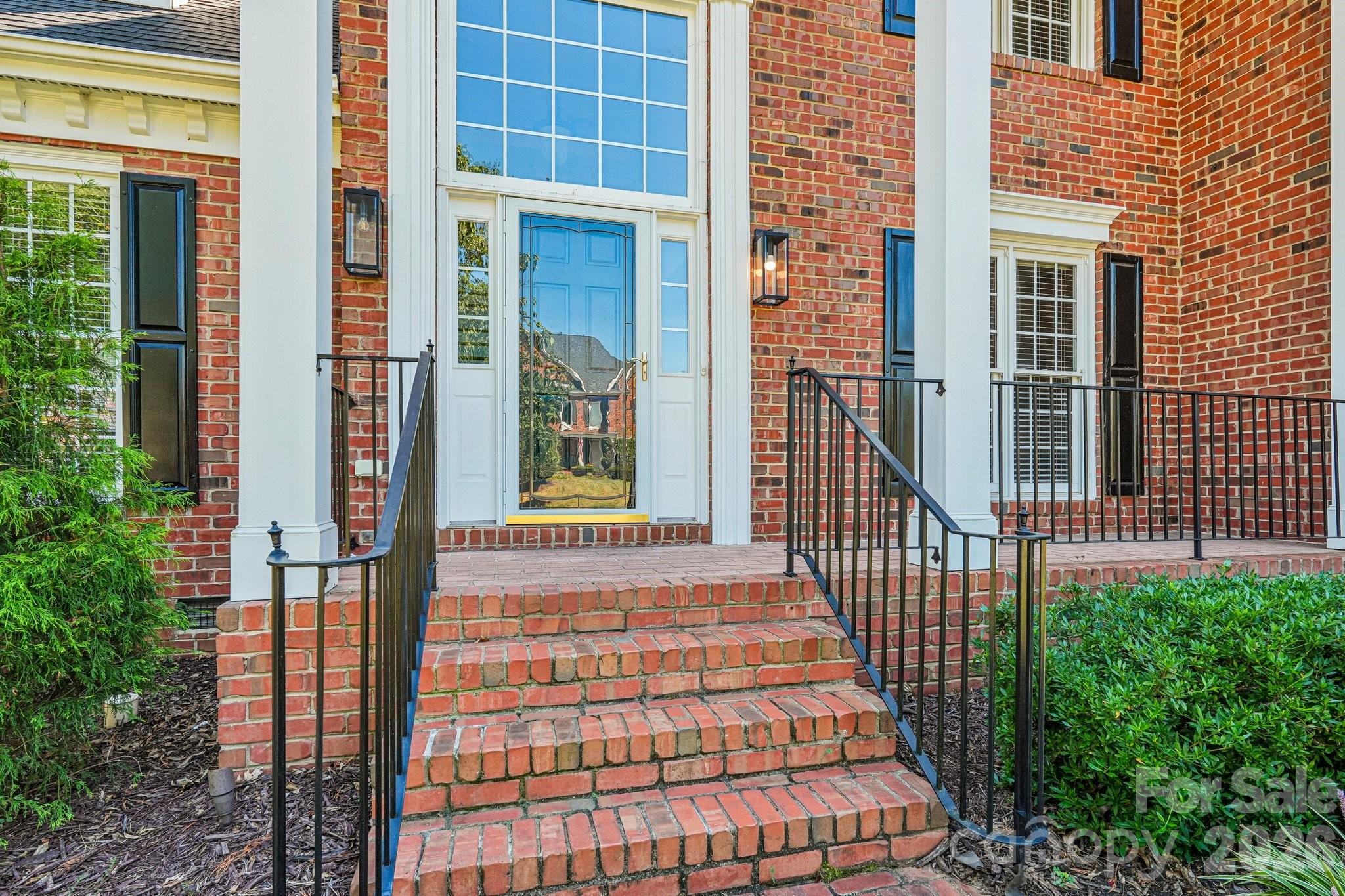 Single Family Residence at 10204 Vixen Lane, Huntersville, photo 6 of 45